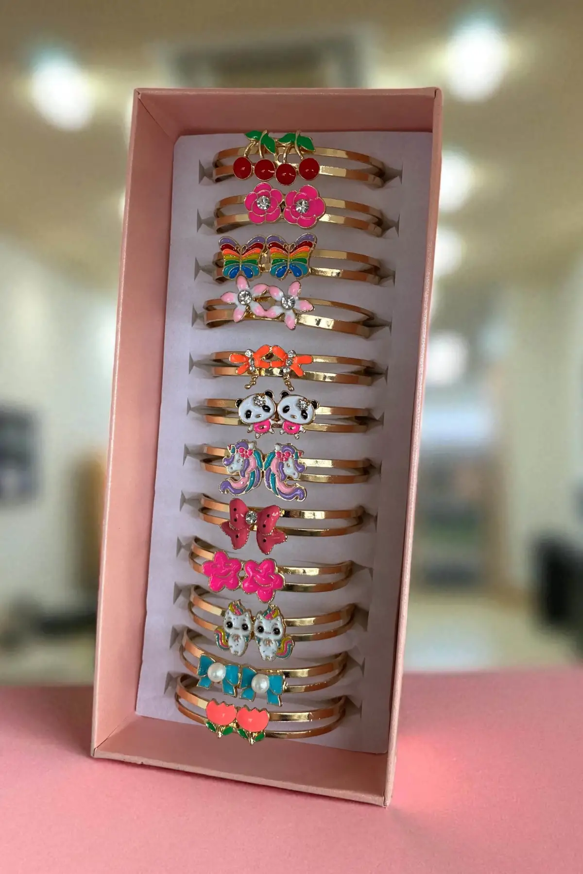 12li Altın Renk Karışık Figürlü Çocuk Bileklik Set