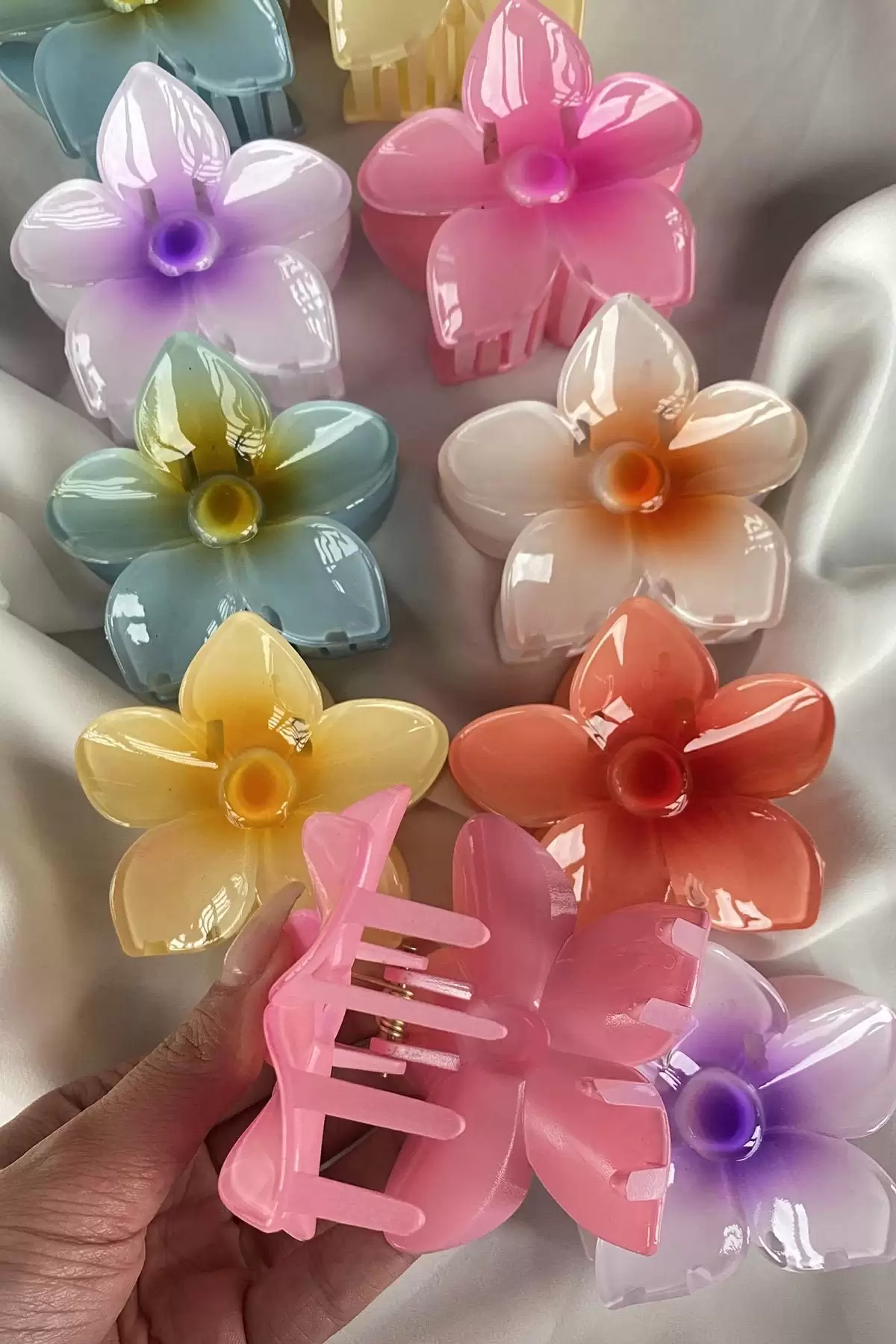 12li Karışık Renk Çiçek Figürlü Mandal Toka Set