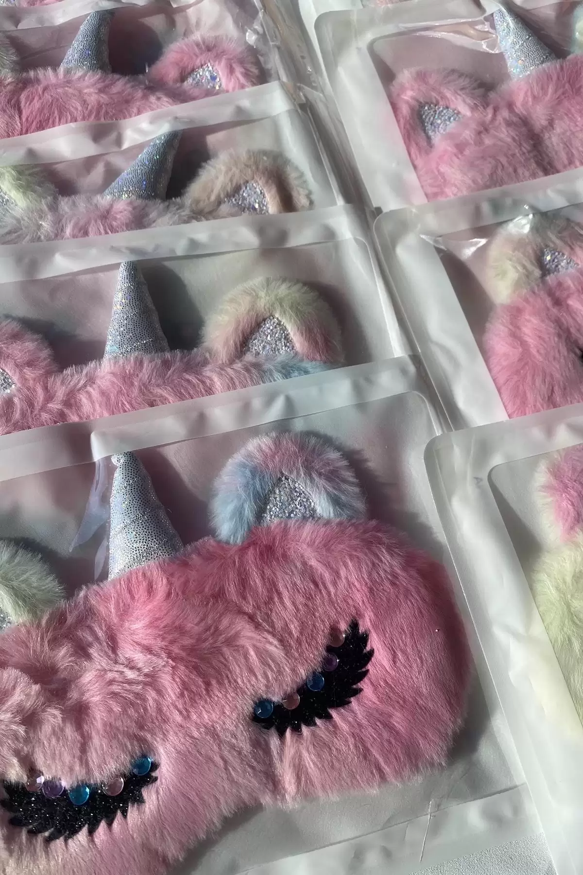 12li Karışık Renk Unicorn Figürlü Peluş Uyku Bandı Set