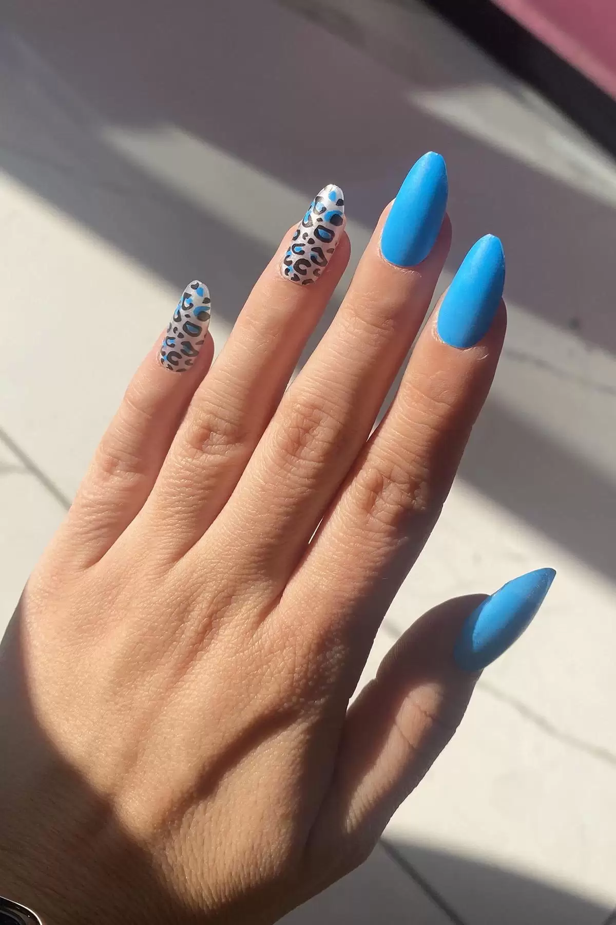 12li Mavi Renk Leopar Nail Art Figürlü Takma Tırnak Seti (Yapıştırıcılı)