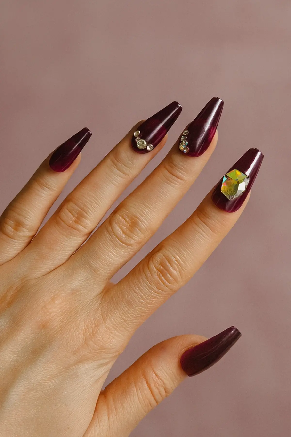 12li Mor Renk Taş Detaylı Takma Tırnak (Yapıştırıcılı)