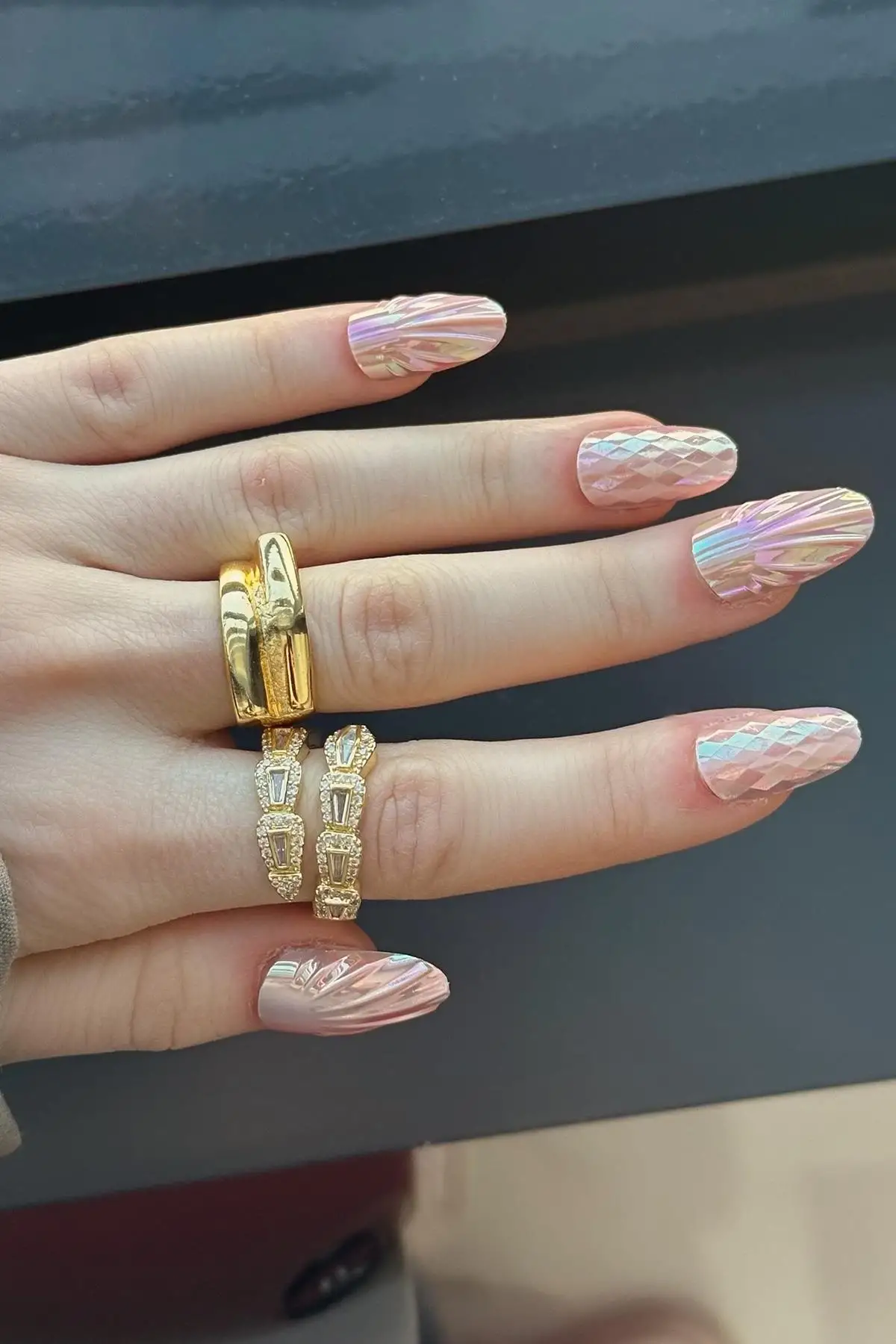 12li Pembe Renk Karışık Figürlü Jel Görünümlü Takma Tırnak Set (Yapıştırıcılı)