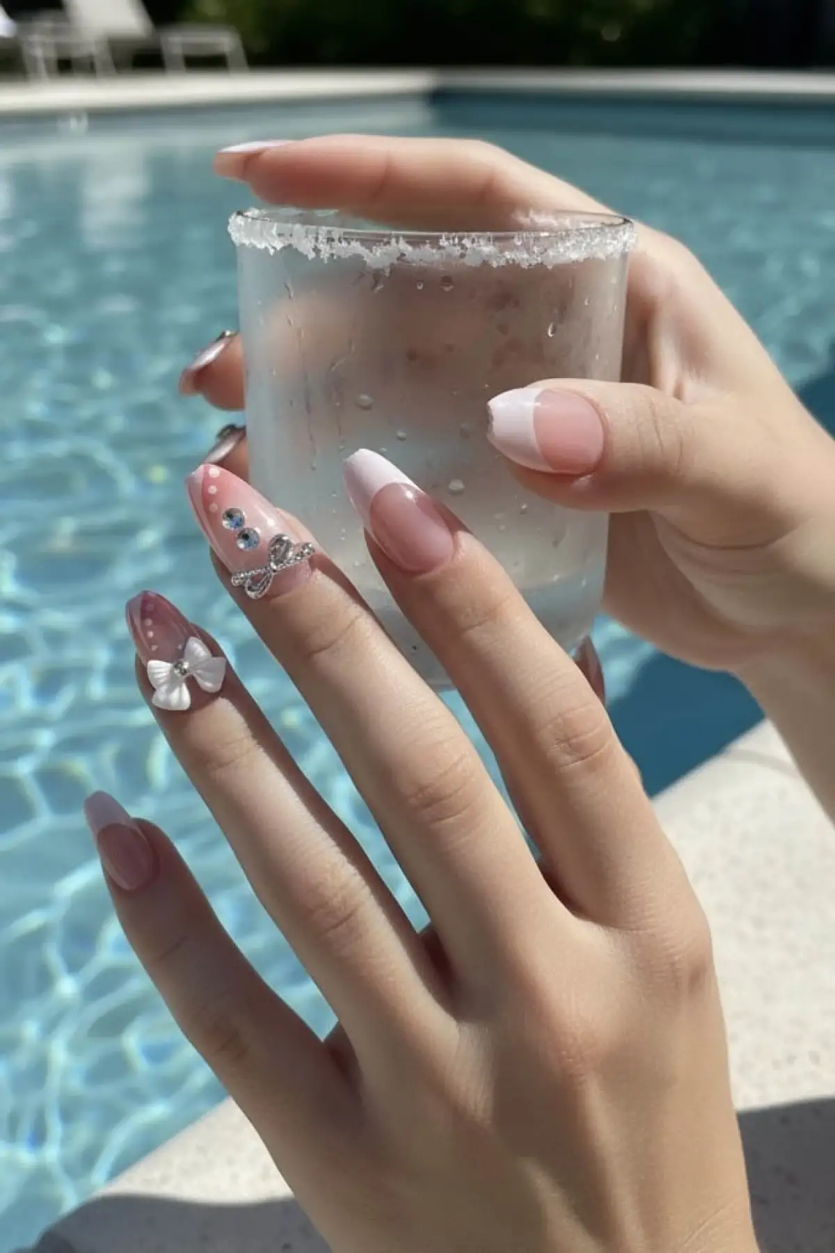 12li Pembe Renk Kurdele Figürlü Taş Detaylı Takma Tırnak Set (Yapıştırıcılı)