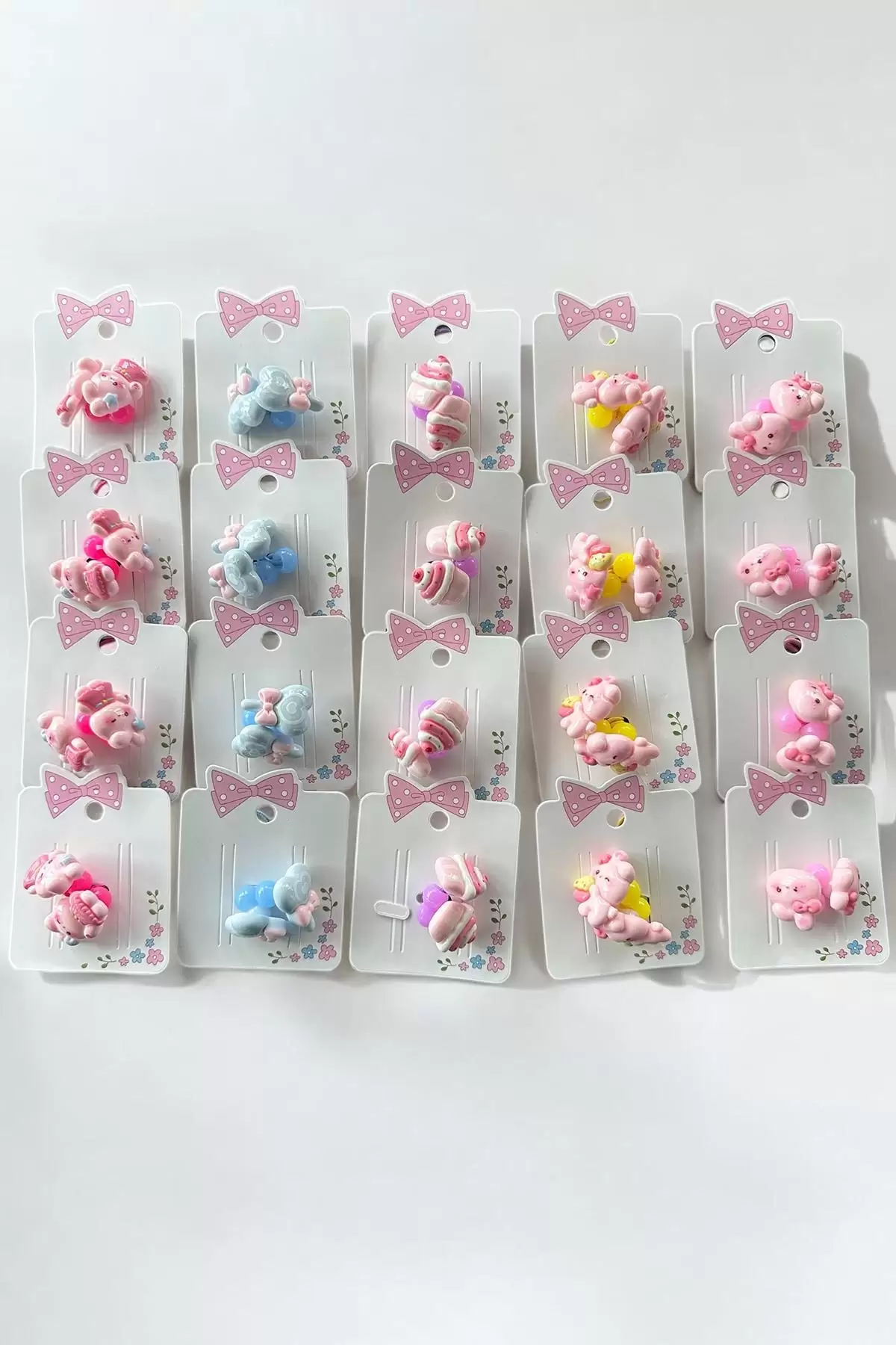 20li Karışık Renk Karışık Figürlü Lastik Toka Set