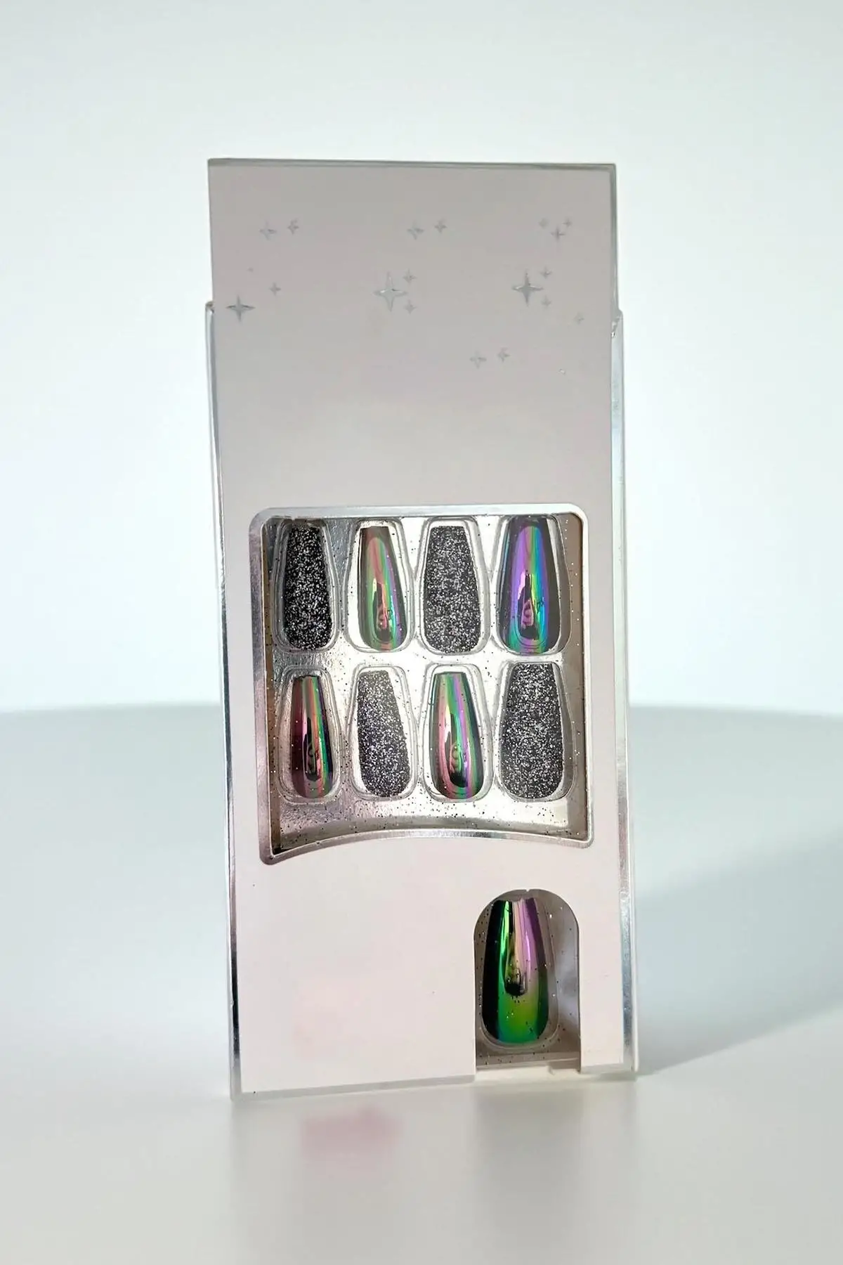 24lü Antrasit Renk Simli Ve Hologramlı Takma Tırnak (Yapıştırıcılı)