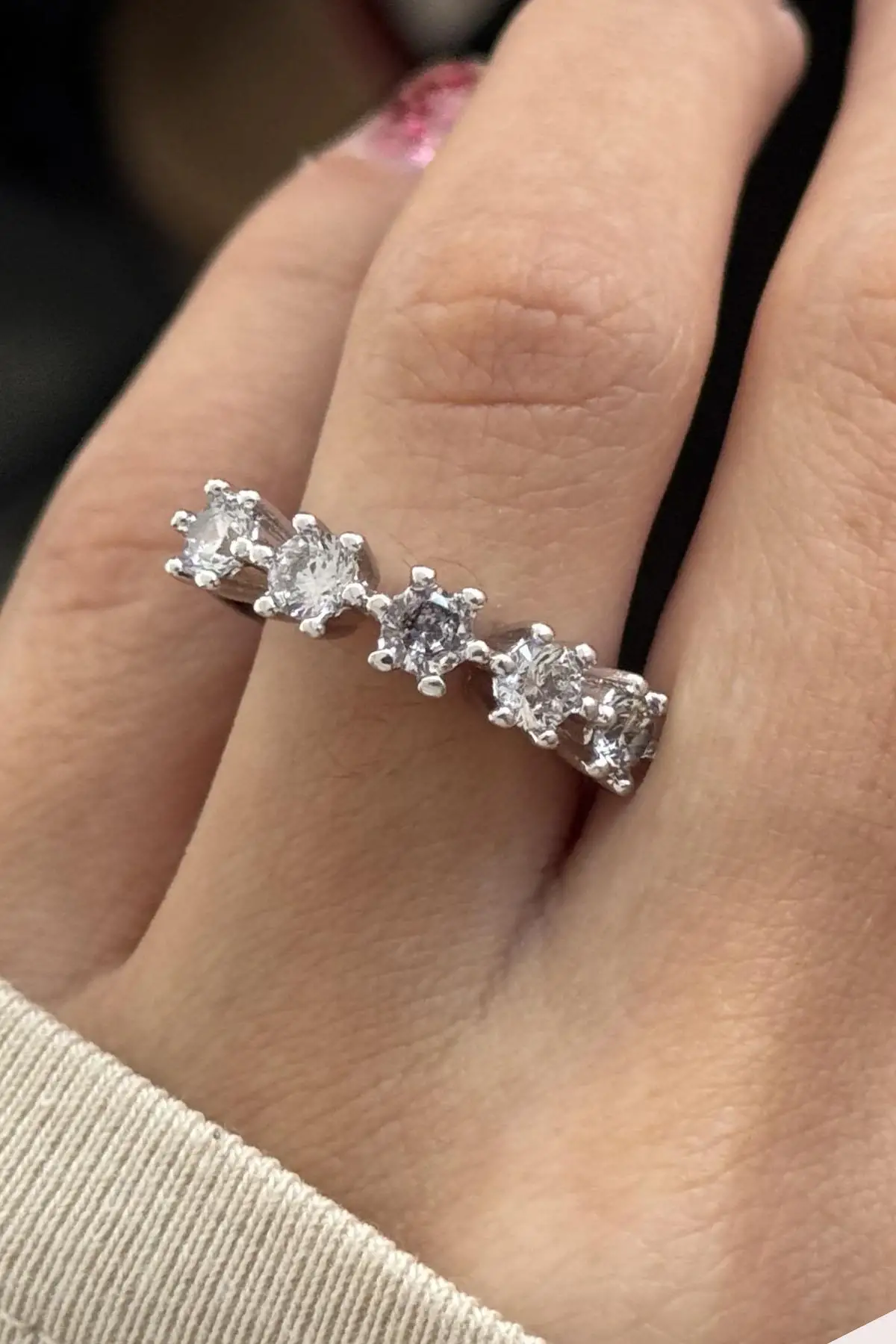 24lü Gümüş Renk Beştaş Detaylı Yüzük Set