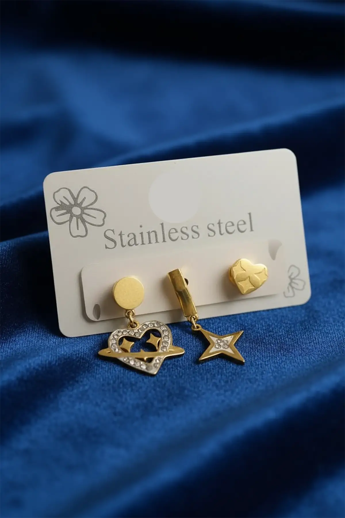 3lü Altın Renk Karışık Figürlü Çelik Küpe Set