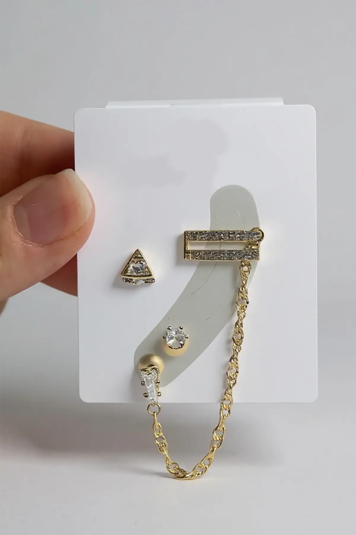 4lü Altın Renk Taş Detaylı Küpe Set