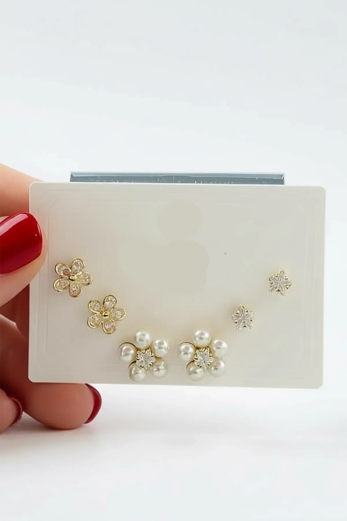 6lı Altın Renk Çiçek Figürlü Taş Detaylı Küpe Set