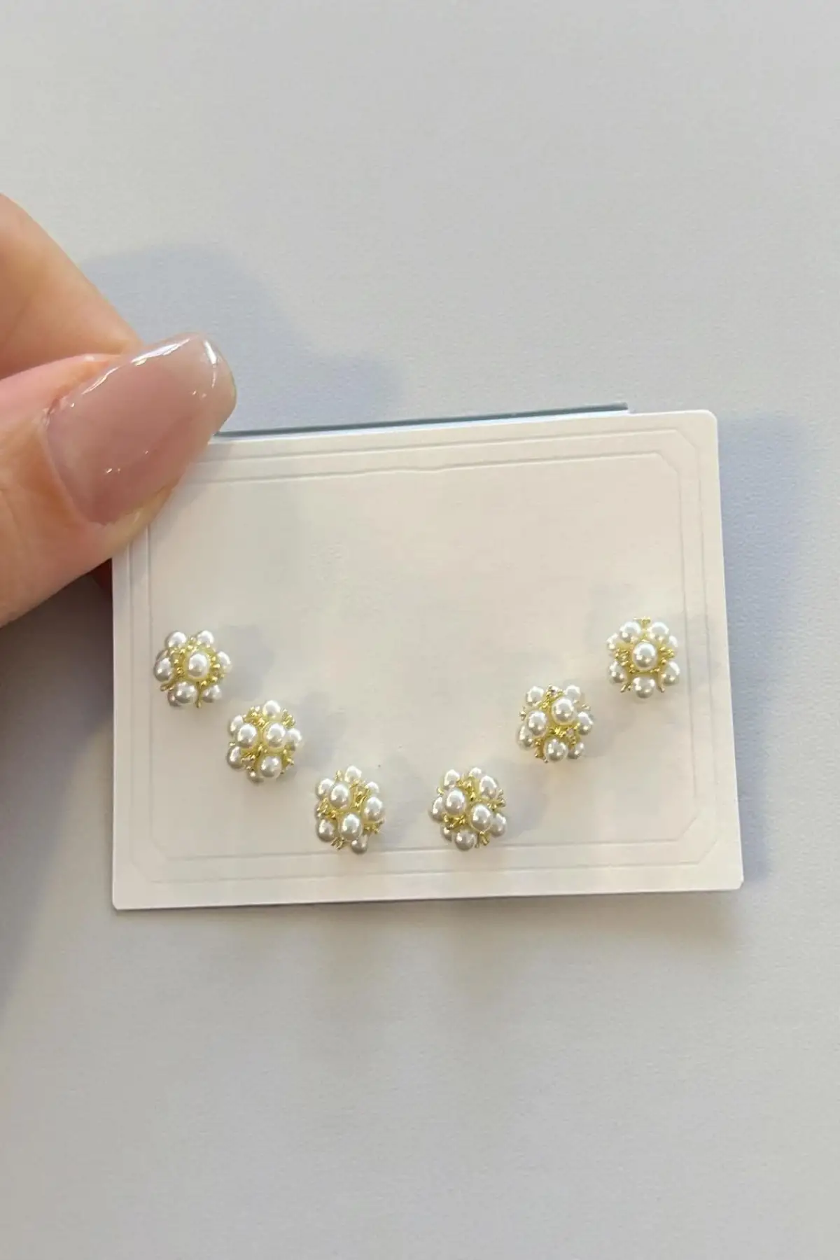 6lı Altın Renk İnci Detaylı 14k Altın Kaplama Küpe et