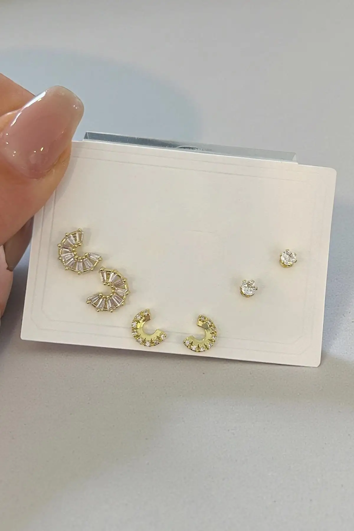 6lı Altın Renk Taş Detaylı 14k Altın Kaplama Küpe Set