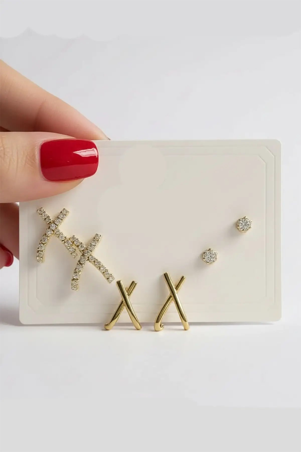 6lı Altın Renk Taş Detaylı Küpe Set