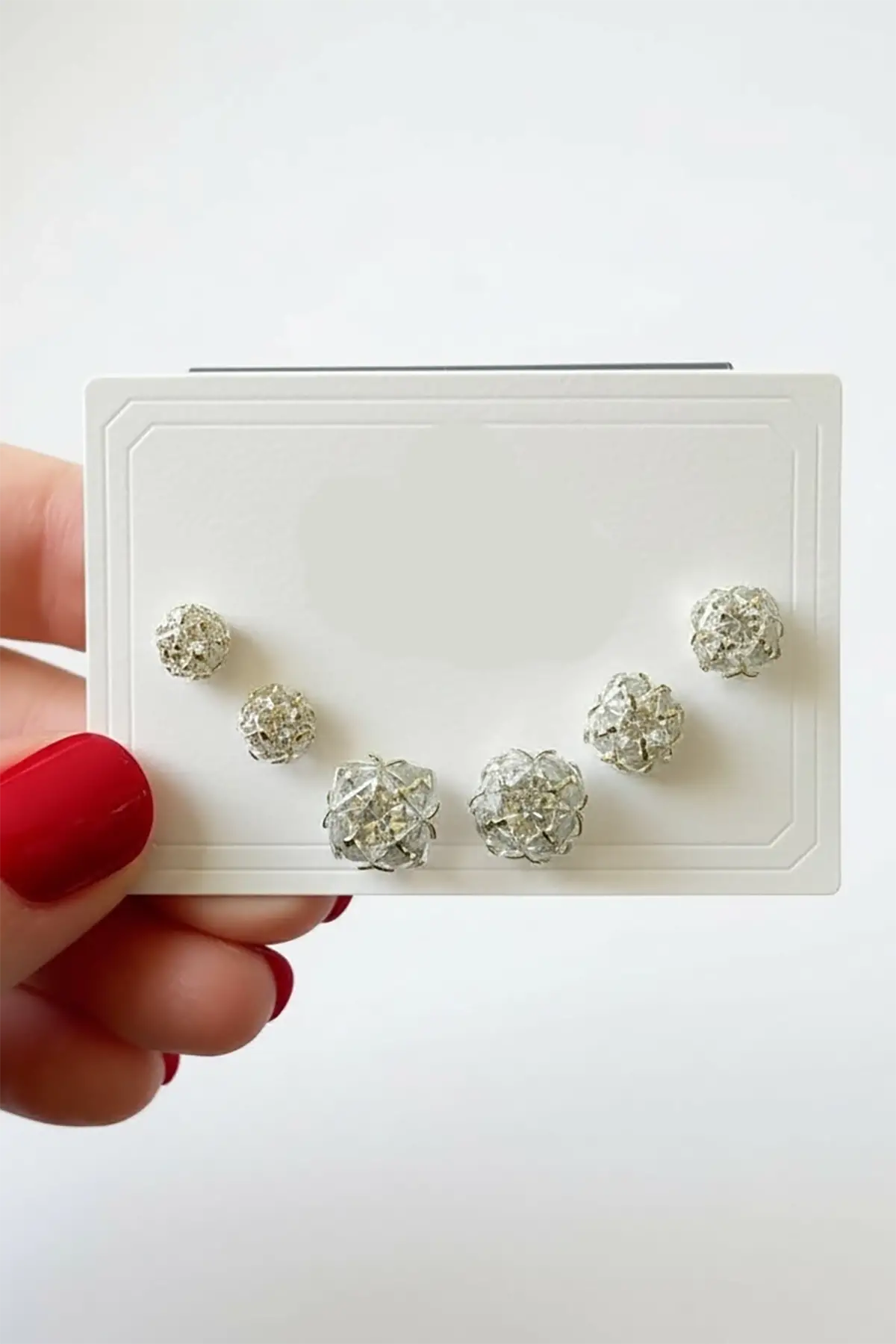 6lı Altın Renk Taş Detaylı Küpe Set