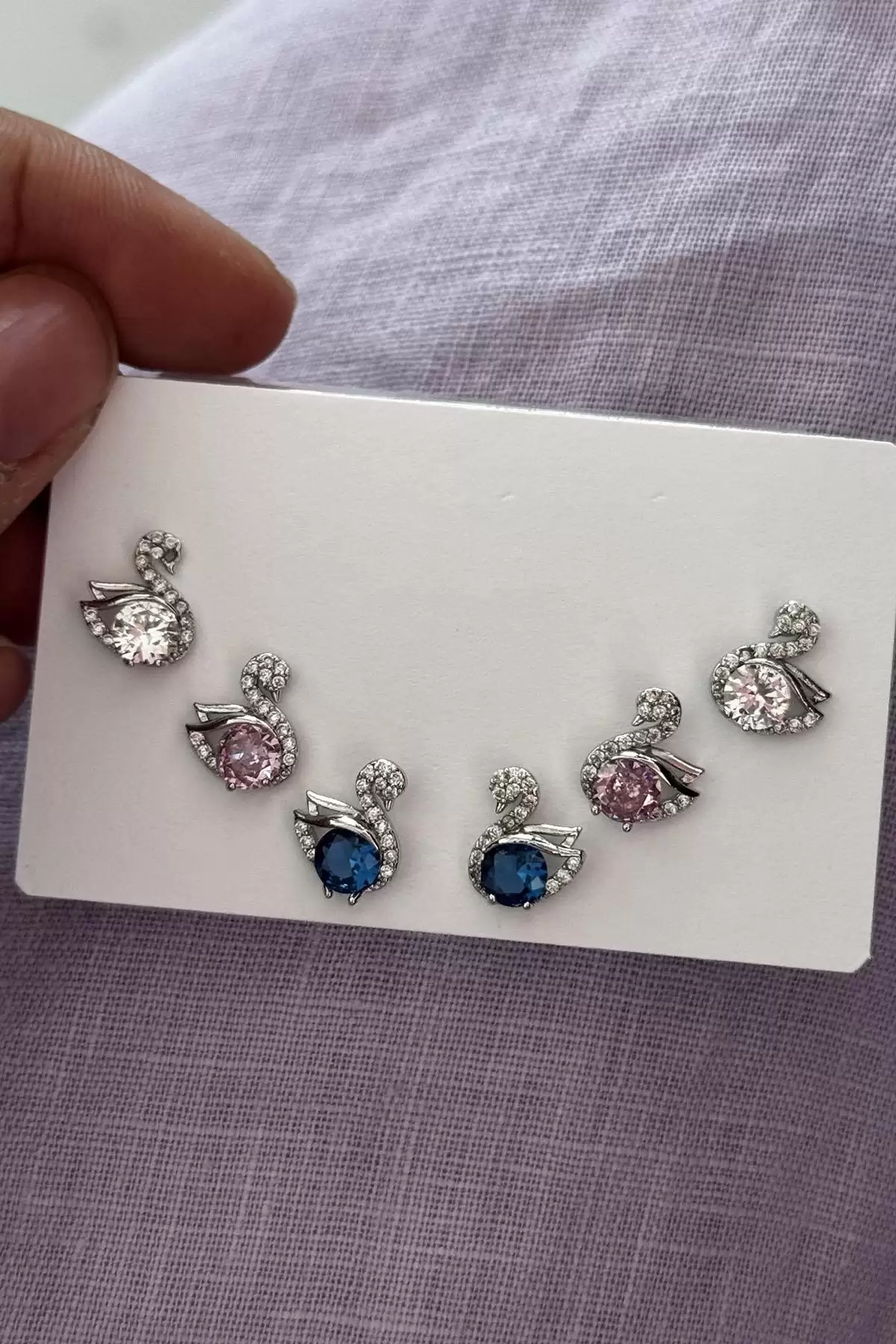 6lı Karışık Renk Kuğu Figürlü Taş Detaylı Küpe Set