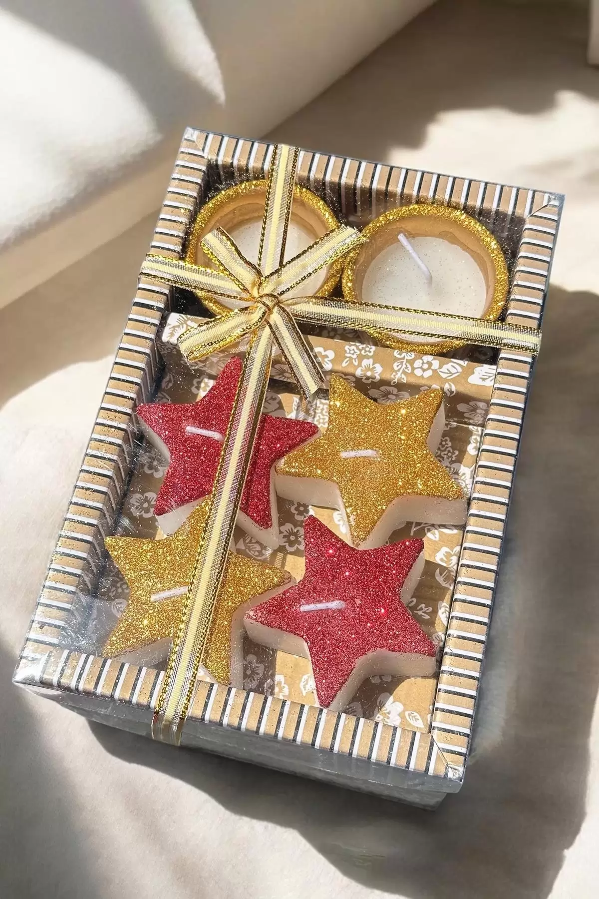 6lı Karışık Renk Yıldız Figürlü Sim Detaylı Mum Set