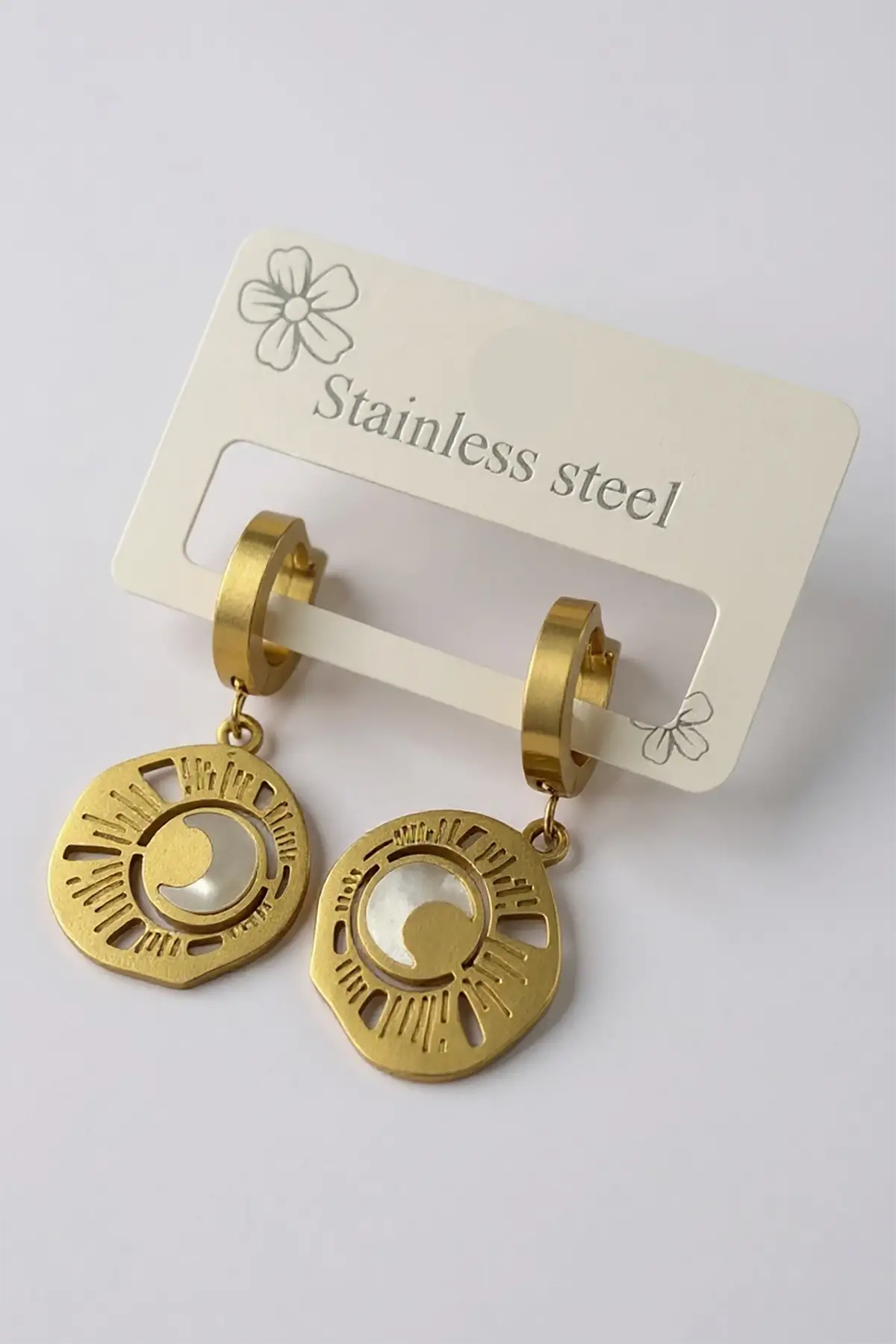 Altın Renk Ay Figürlü Çelik Küpe (Çift)