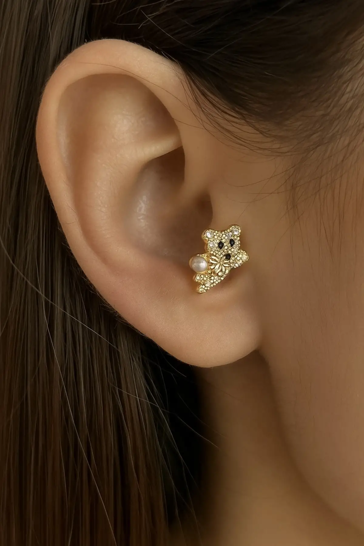 Altın Renk Ayıcık Figürlü Cerrahi Çelik Tragus/Kıkırdak Küpe/Piercing (Tek)