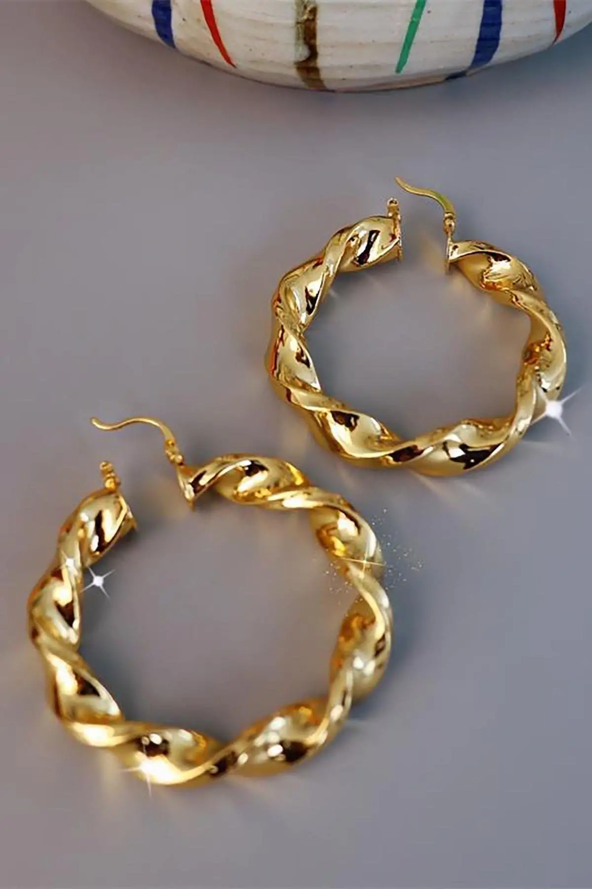 Altın Renk Burgu Detaylı 35Mm Halka Küpe (Çift)