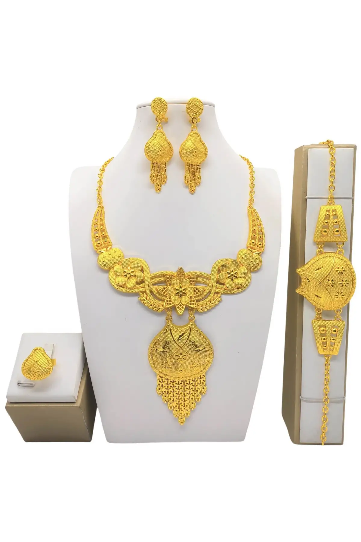 Altın Renk Çelik Kolye, Küpe, Bileklik, Yüzük Düğün Kına Nişan Gelin Seti