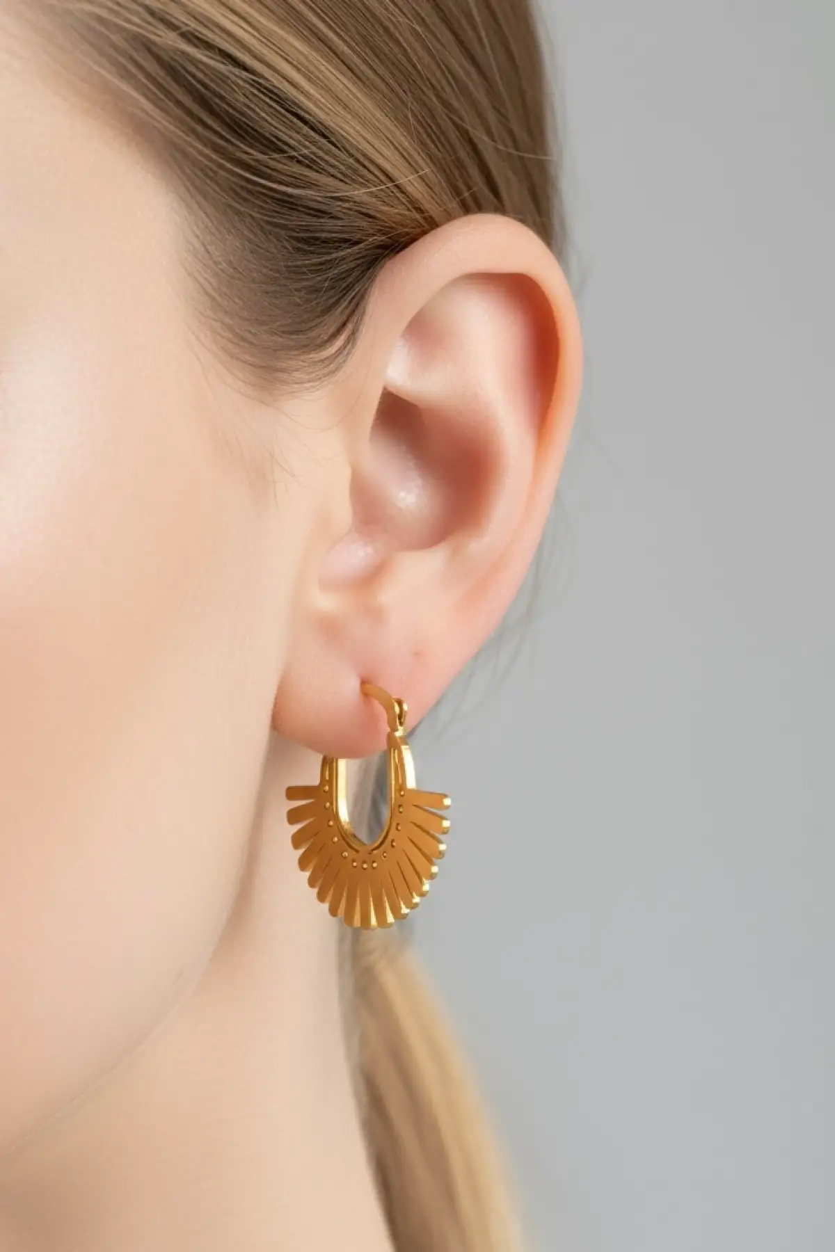 Altın Renk Çelik Küpe (Çift)