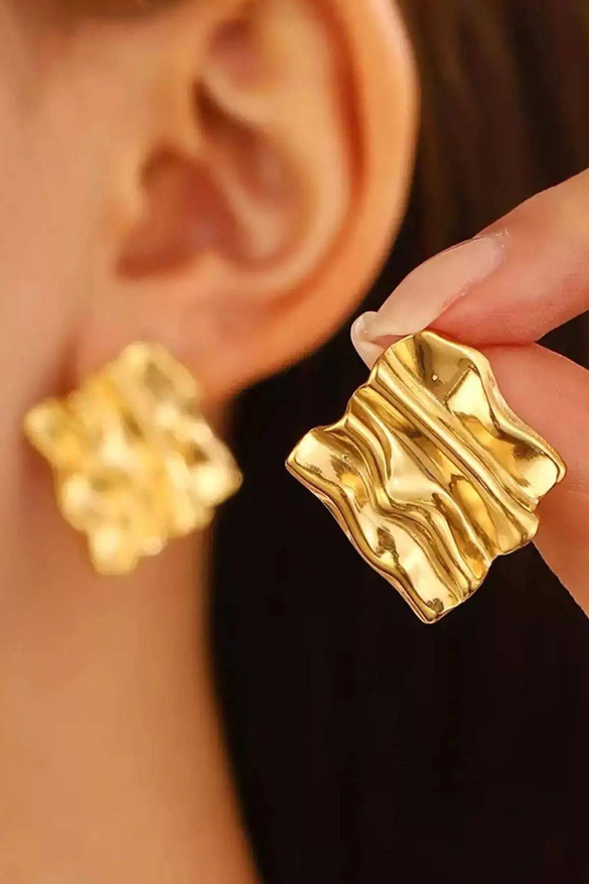 Altın Renk Çelik Küpe (Çift)