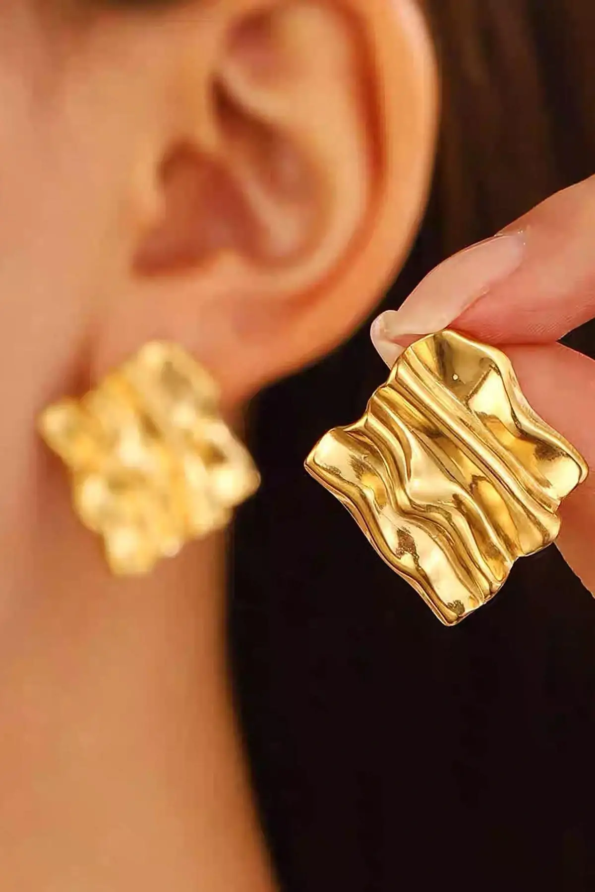 Altın Renk Çelik Küpe (Çift)