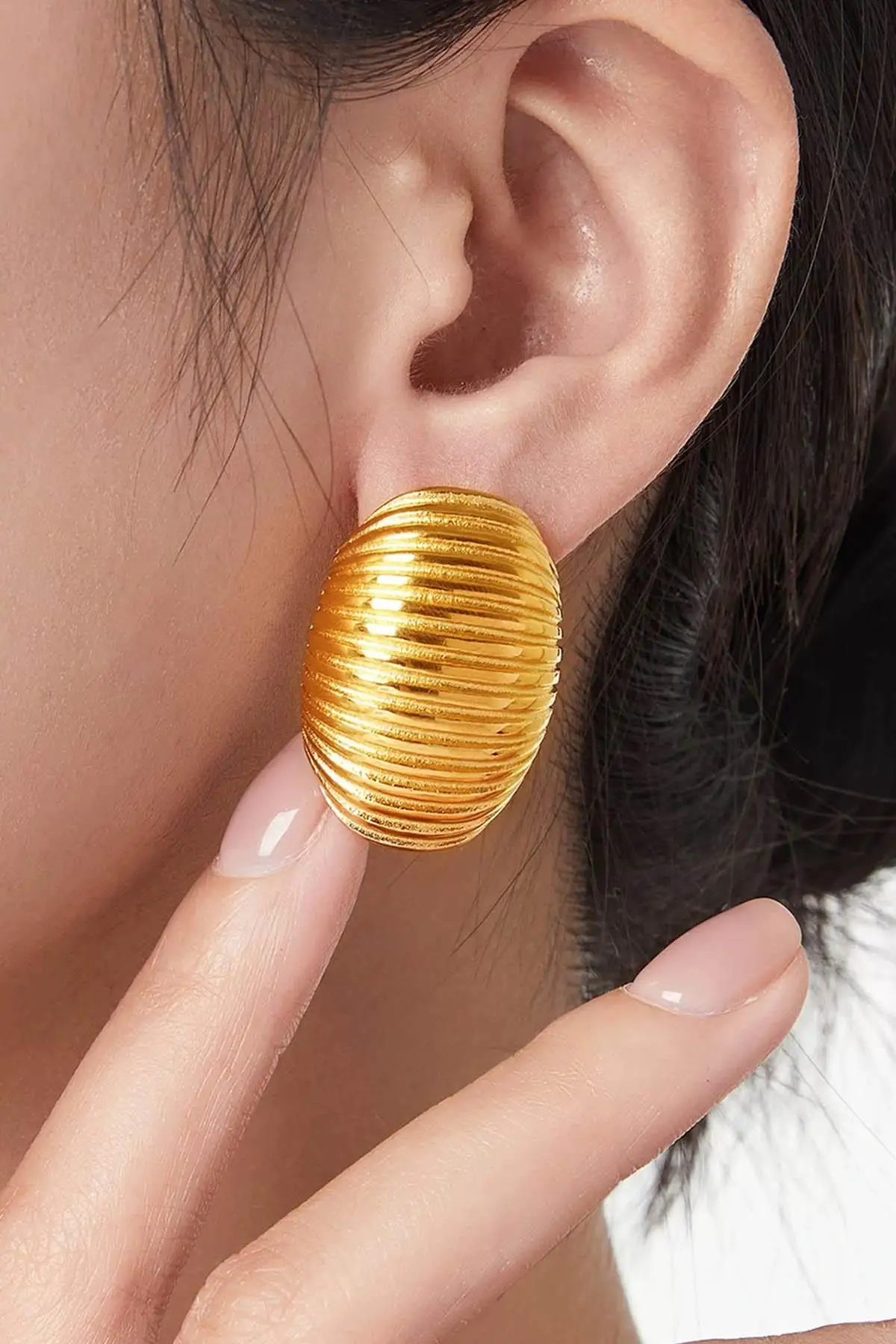 Altın Renk Çelik Küpe (Çift)