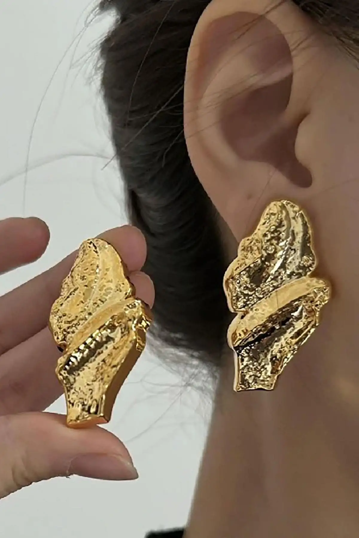 Altın Renk Çelik Küpe (Çift)