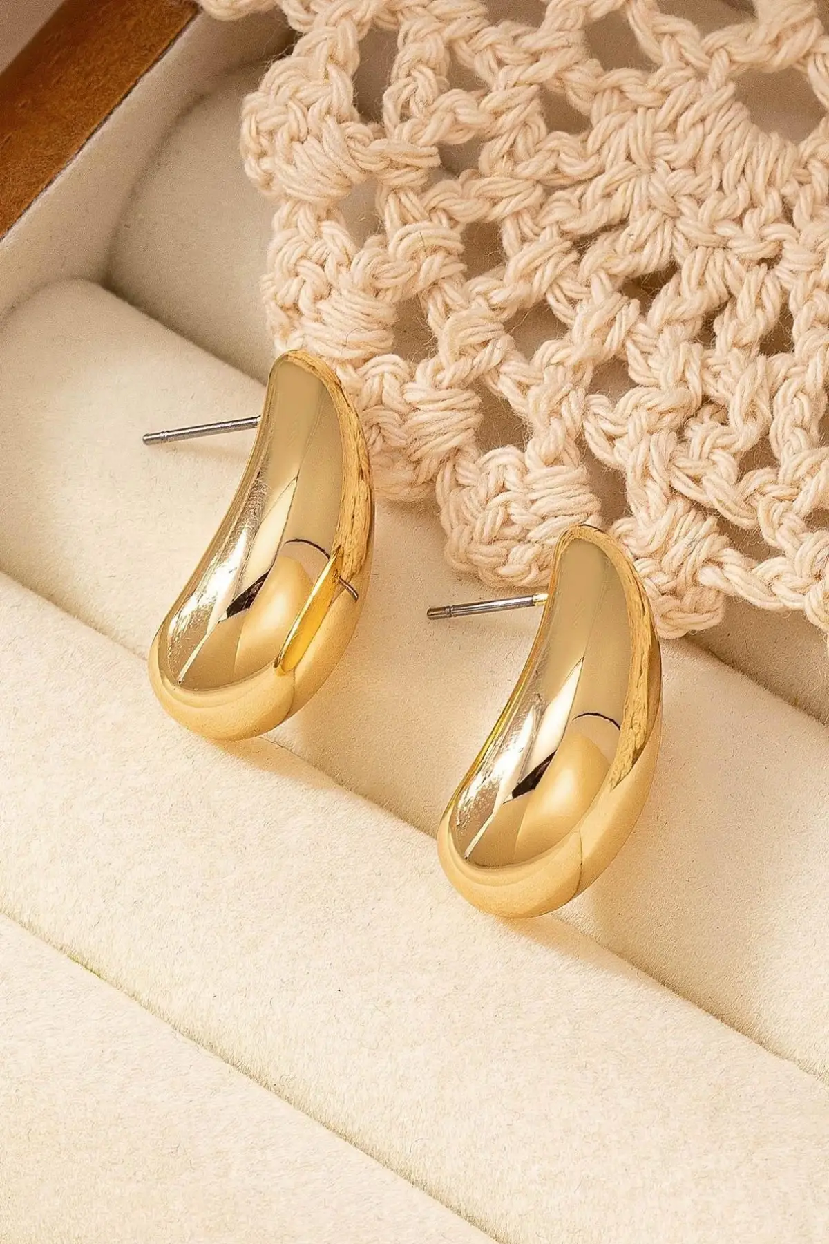 Altın Renk Çelik Küpe (Çift)