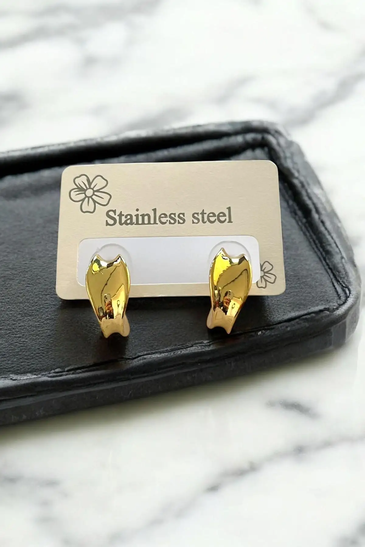 Altın Renk Çelik Küpe (Çift)