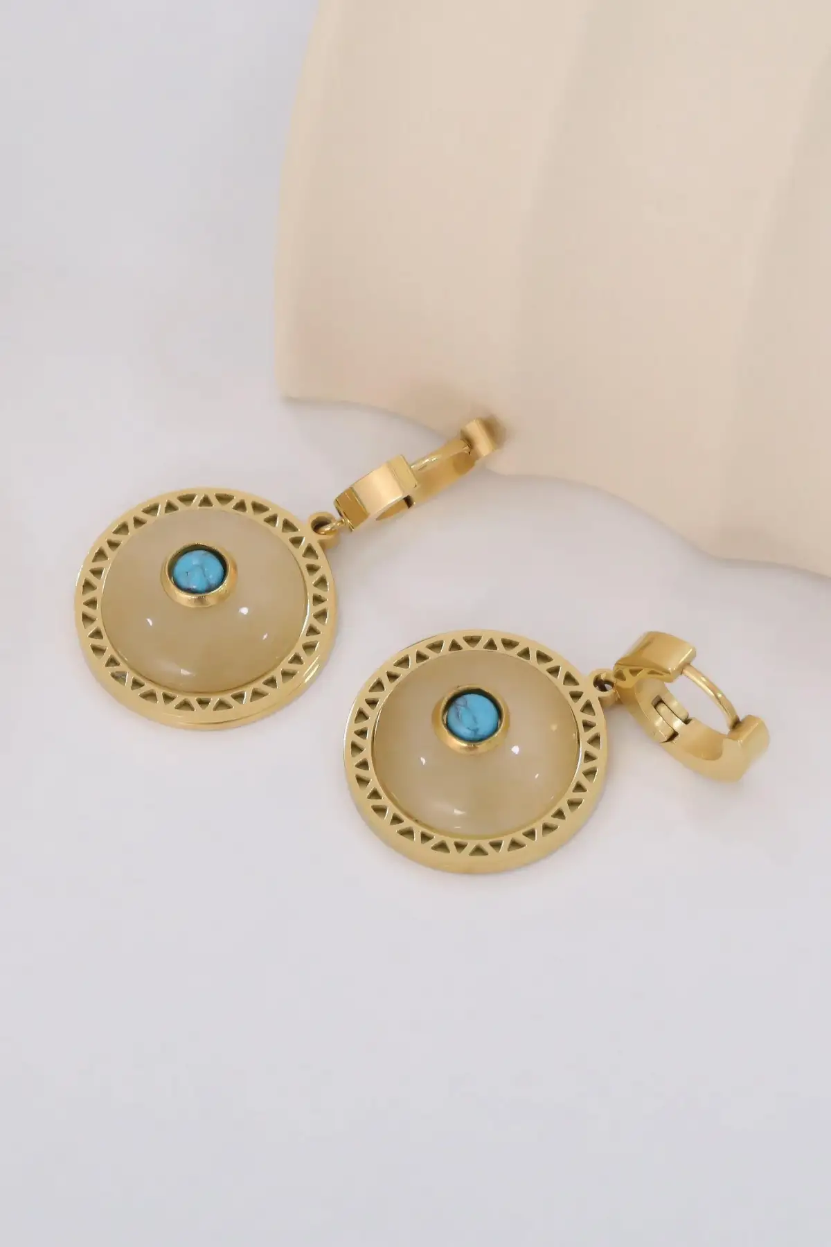 Altın Renk Çelik Küpe (Çift)