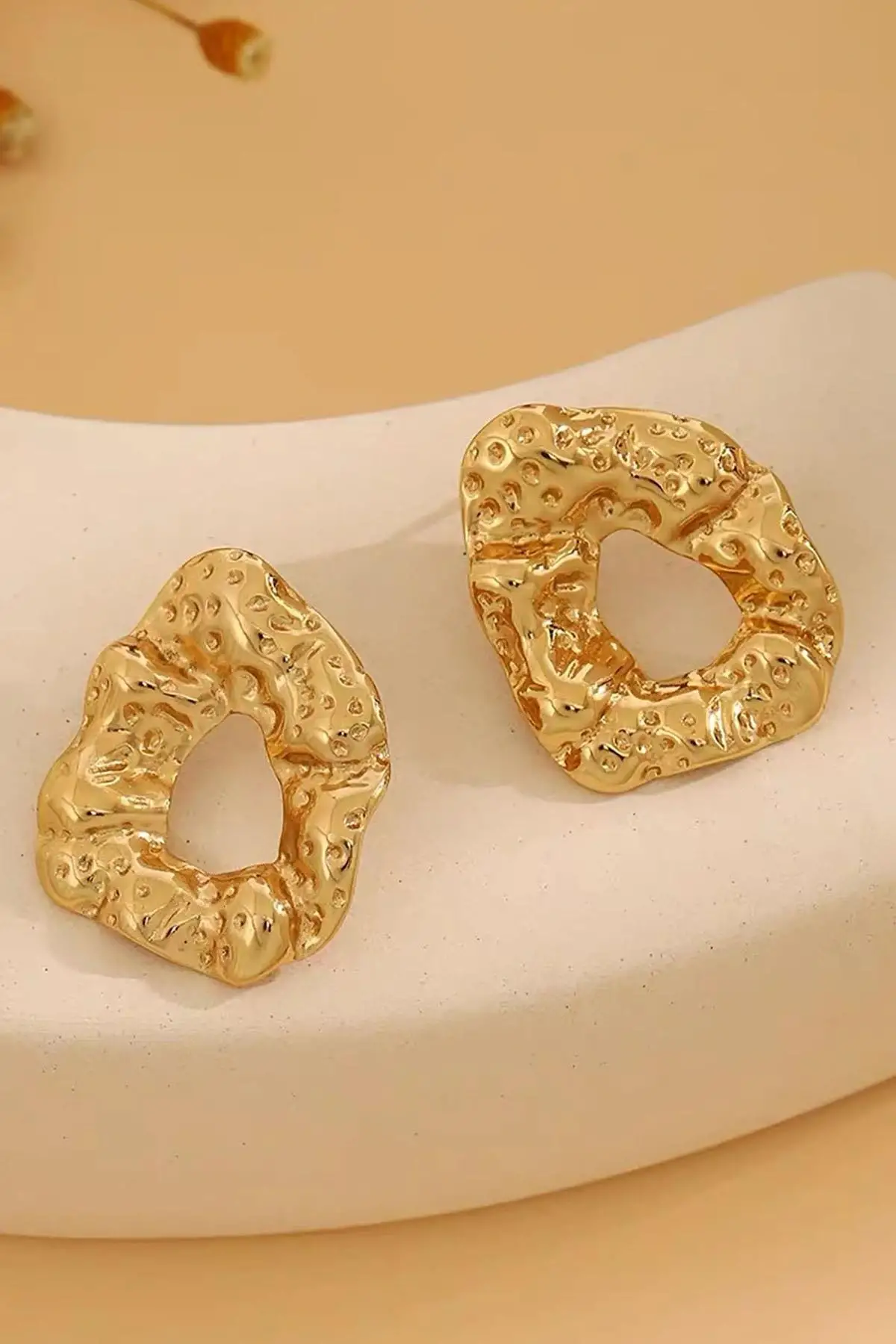 Altın Renk Çelik Küpe (Çift)