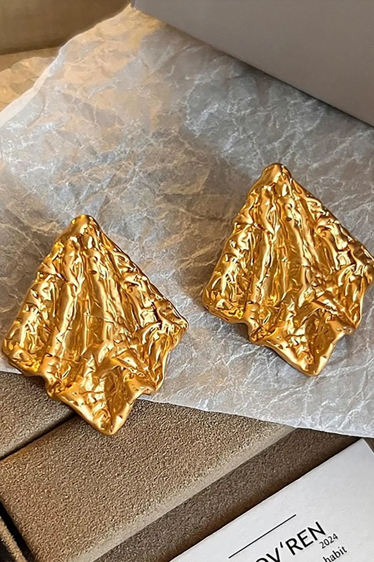 Altın Renk Çelik Küpe (Çift)