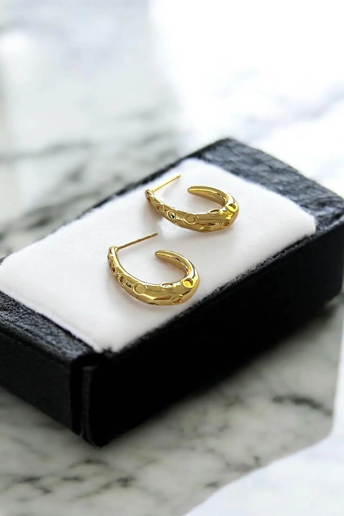 Altın Renk Çelik Küpe (Çift)