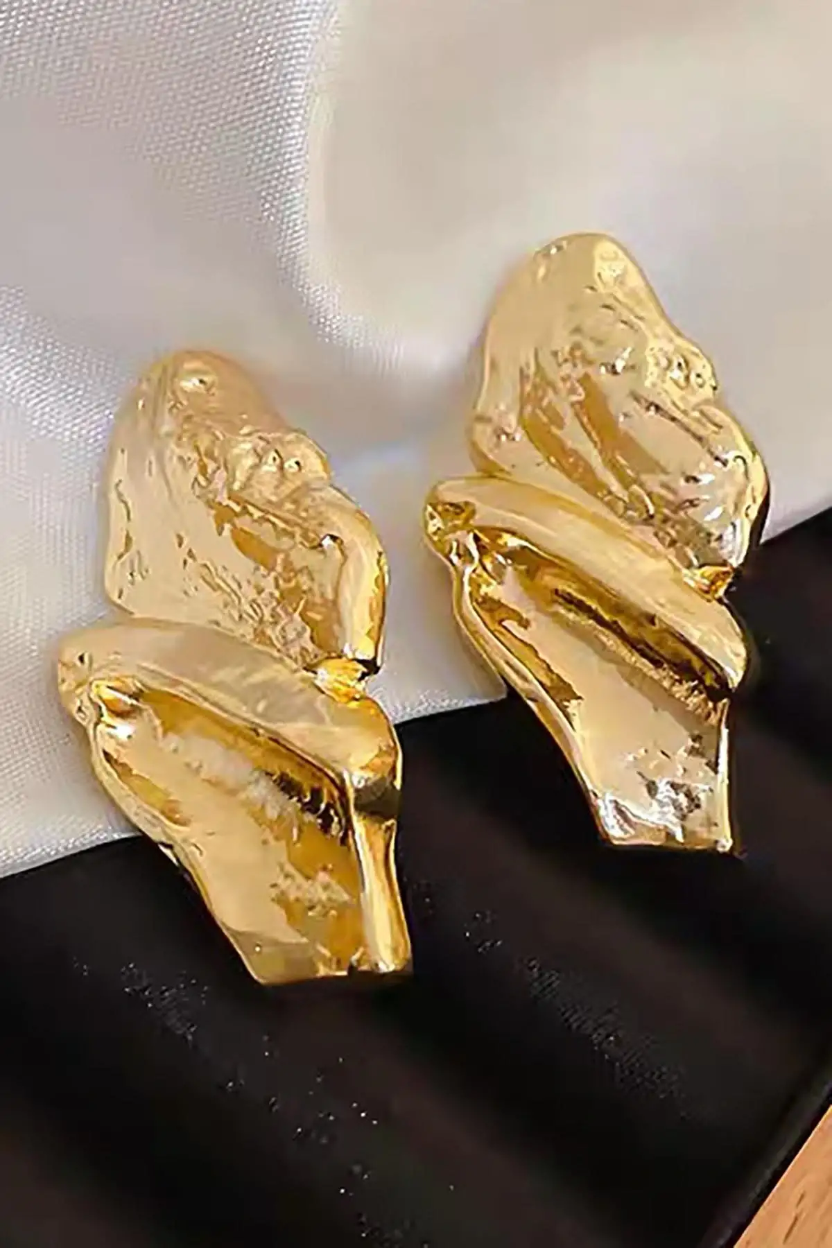 Altın Renk Çelik Küpe (Çift)