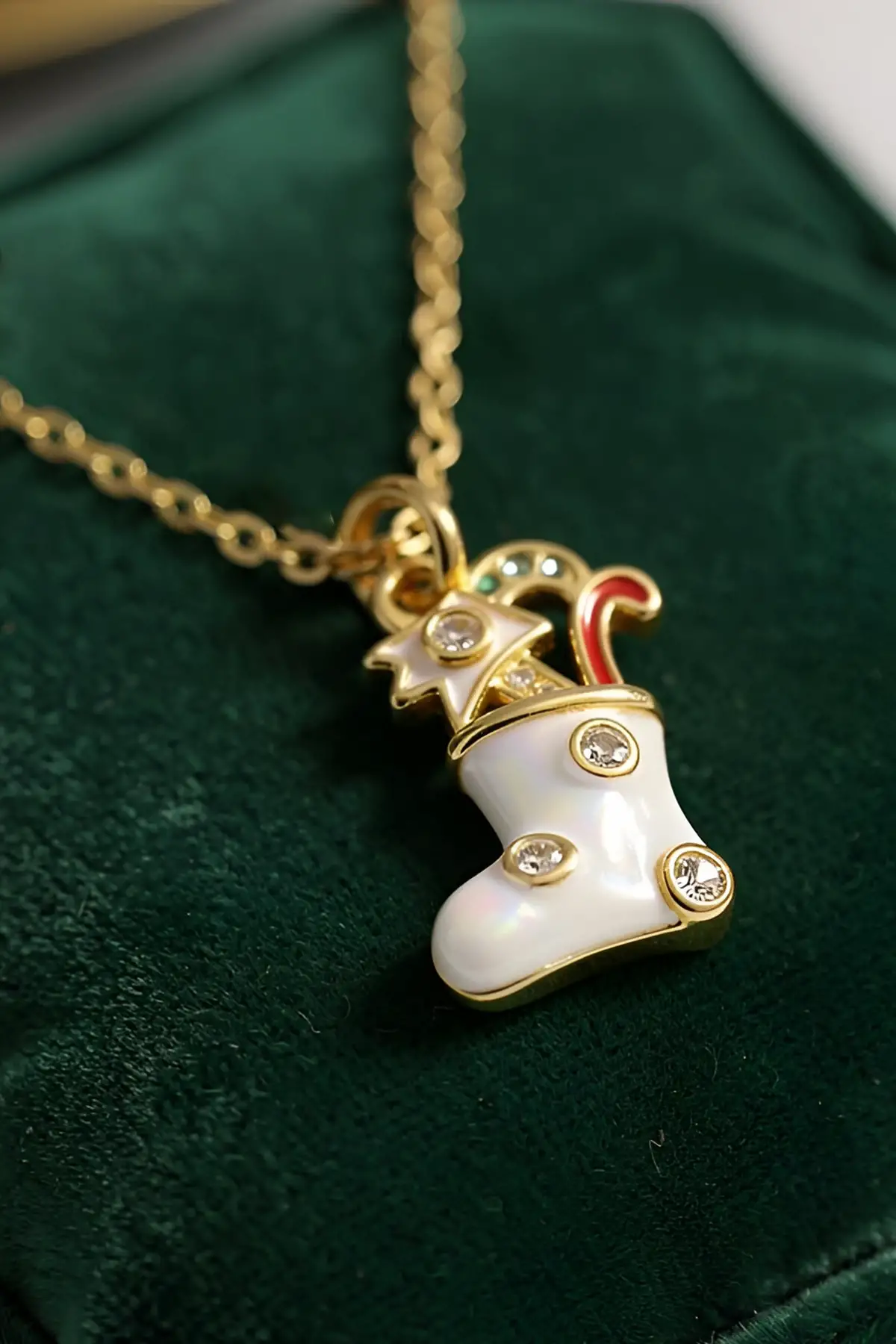 Altın Renk Çelik Yılbaşı Kolyesi