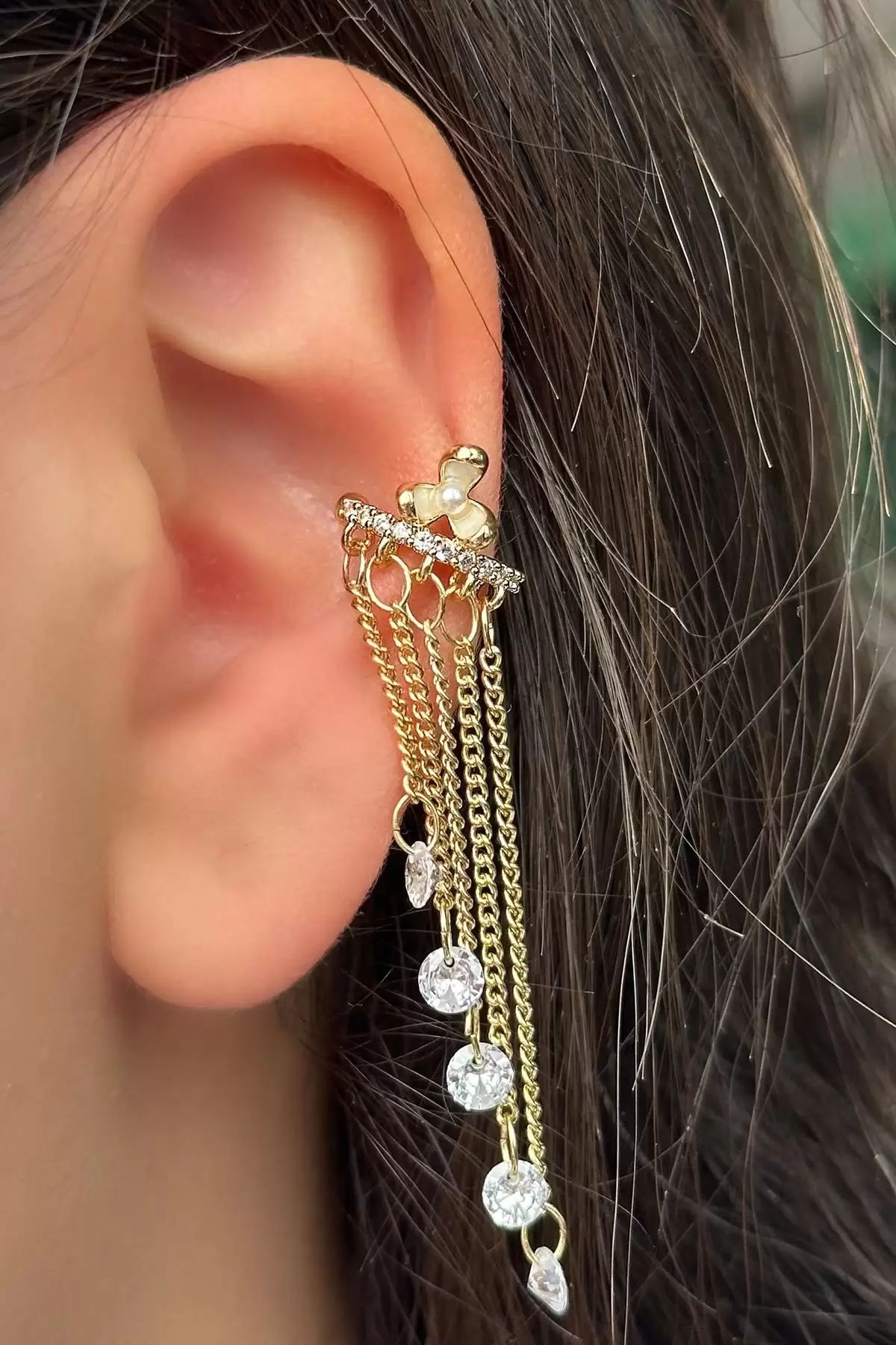 Altın Renk Çiçek Figürlü Sallantılı Ear Cuff (Tek)