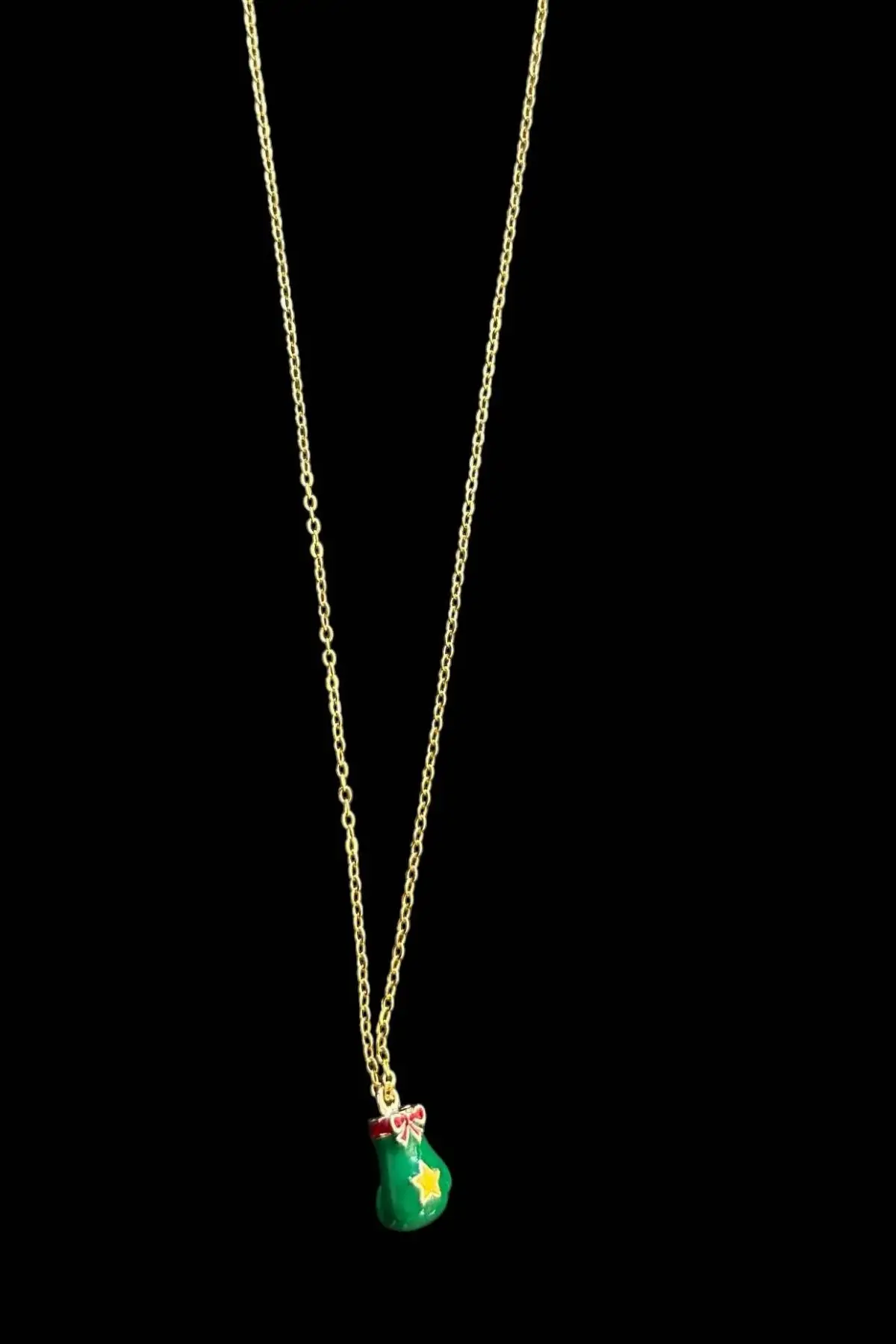 Altın Renk Çorap Figürlü Çelik Yılbaşı Kolyesi