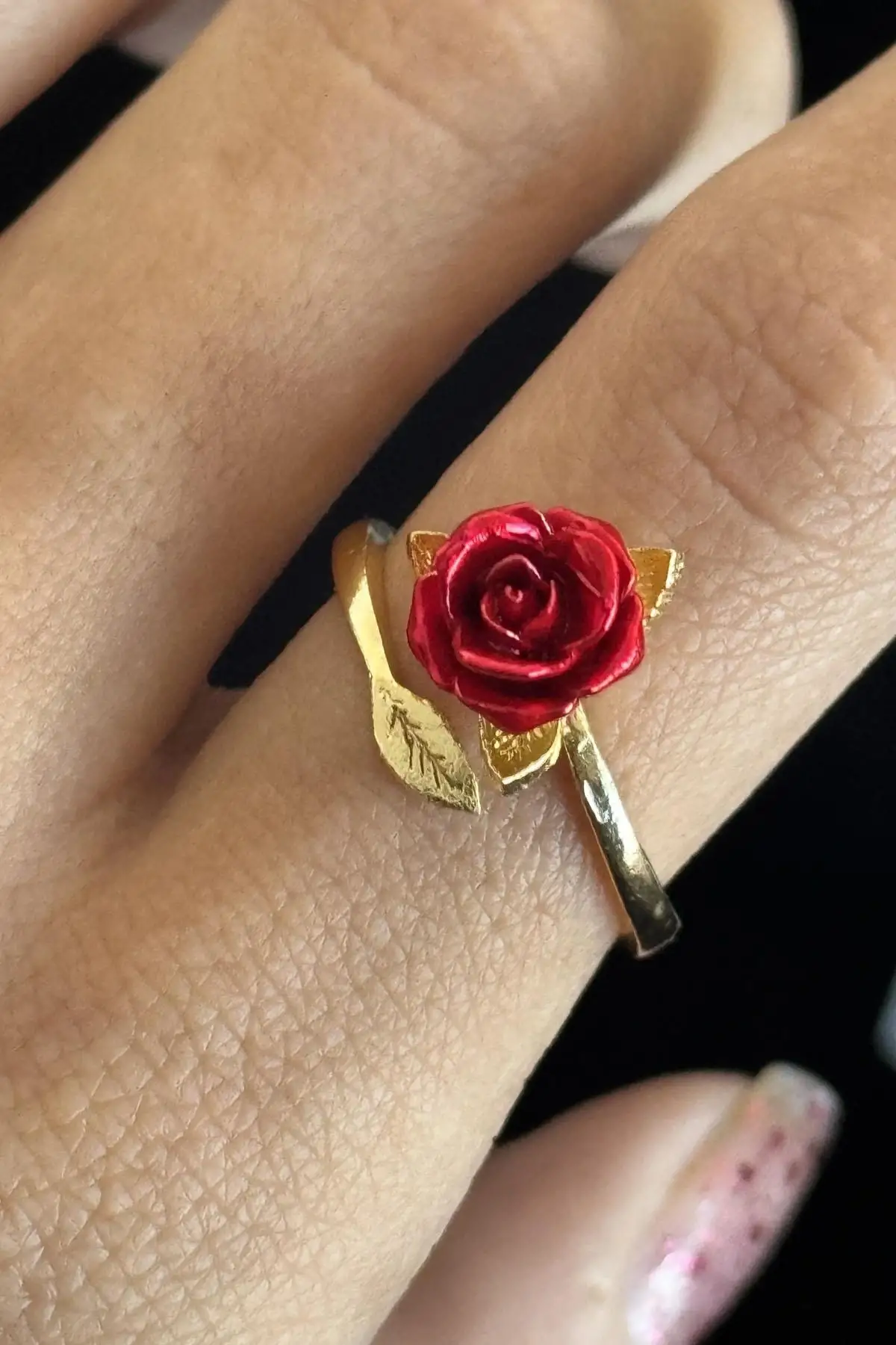 Altın Renk Gül Figürlü Ayarlanabilir Yüzük