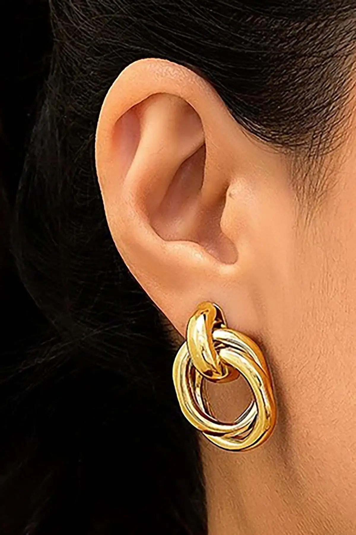 Altın Renk Halka Detaylı Çelik Küpe (Çift)