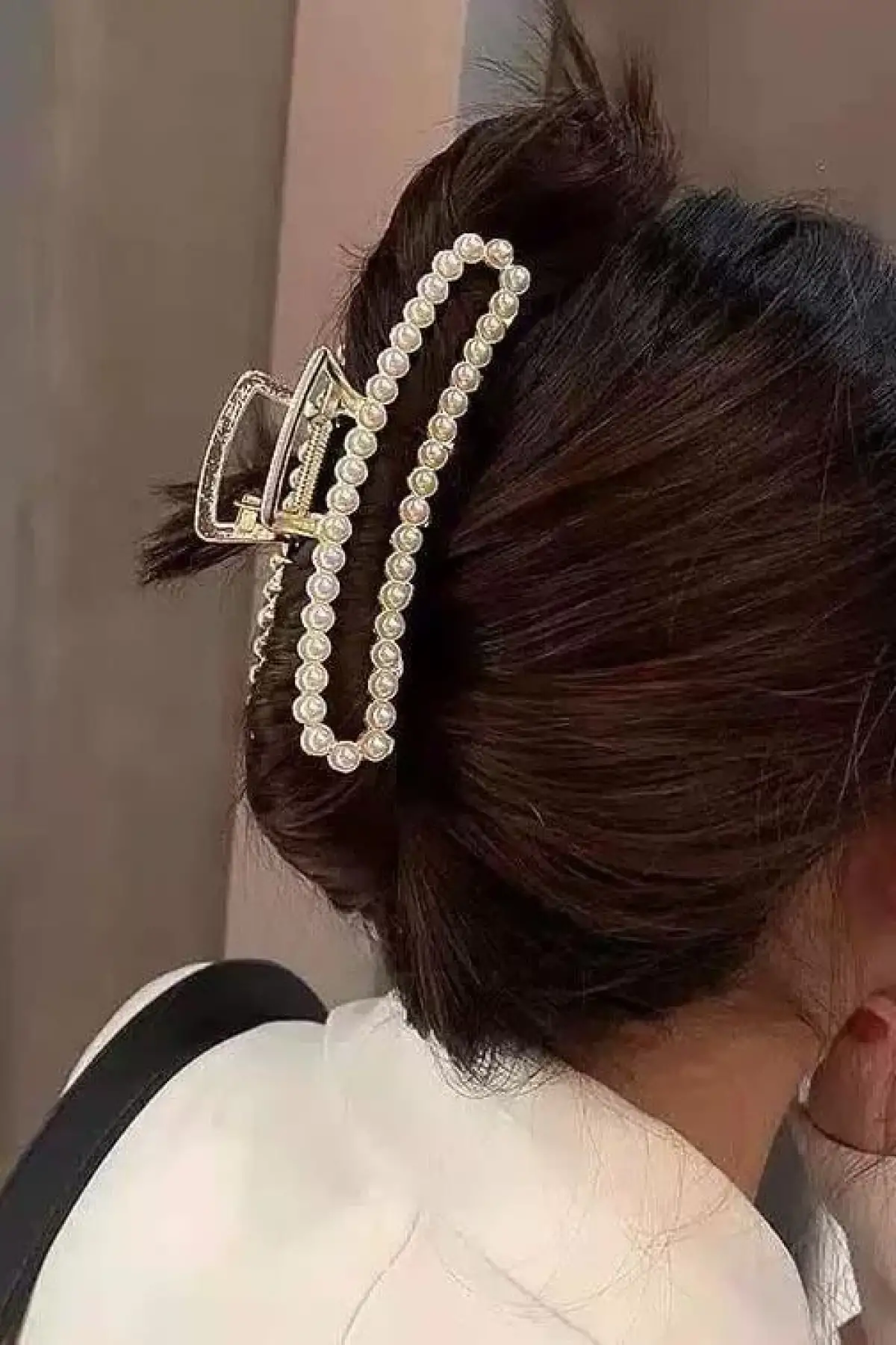 Altın Renk İnci Detaylı Metal Mandal Toka