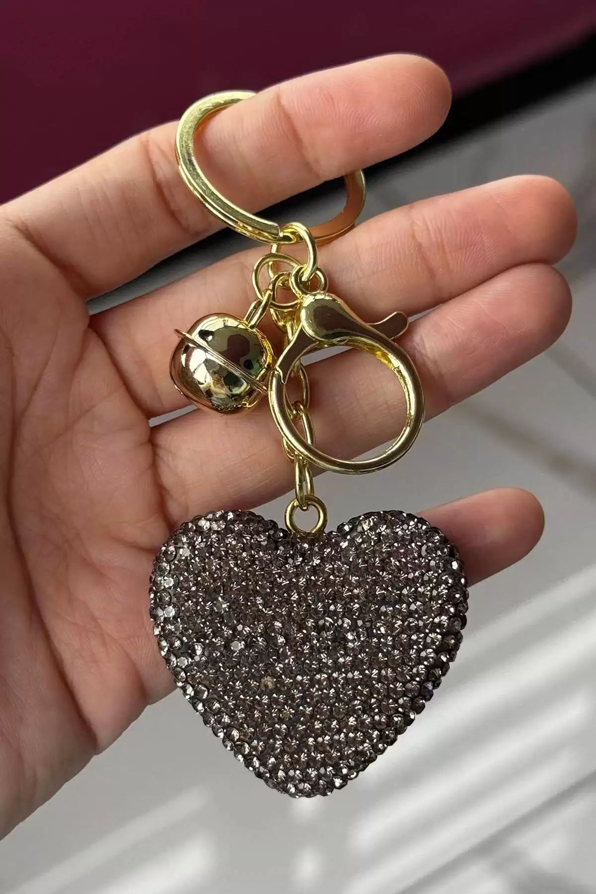 Altın Renk Kalp Figürlü Siyah Taşlı Anahtarlık