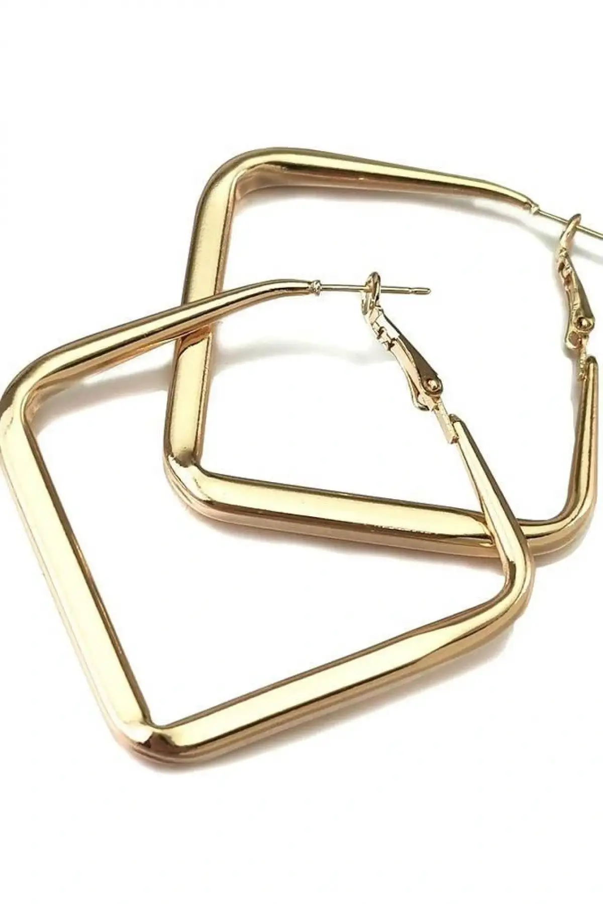 Altın Renk Kare Küpe (Çift)