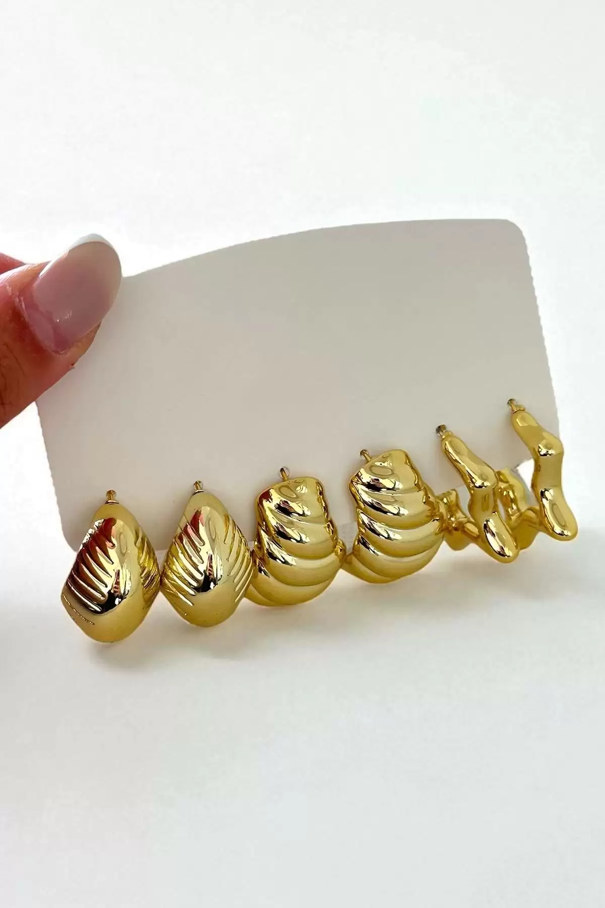 Altın Renk Karışık Figürlü 6lı Küpe Set