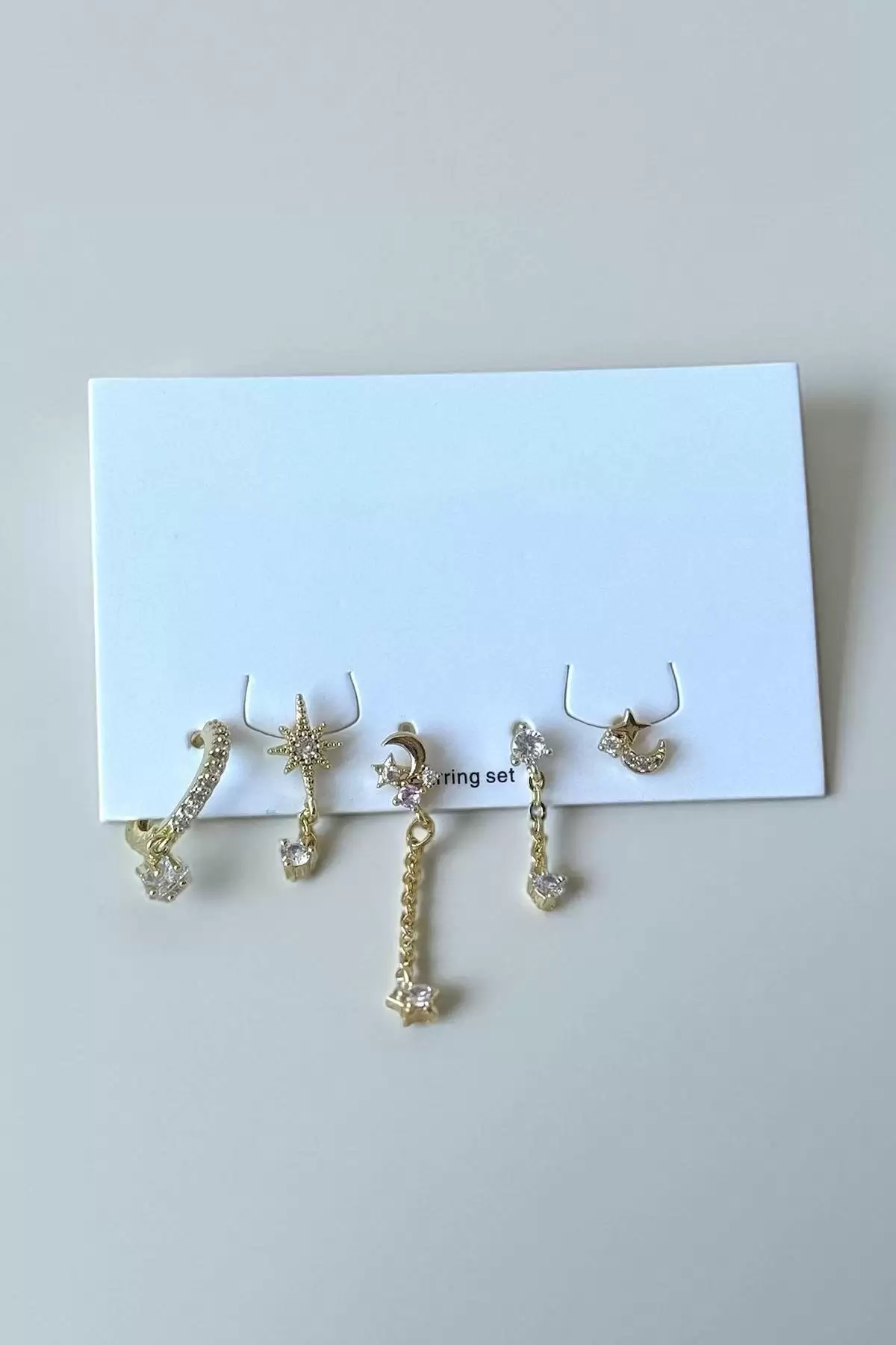 Altın Renk Karışık Figürlü Taş Detaylı 5li Küpe Set