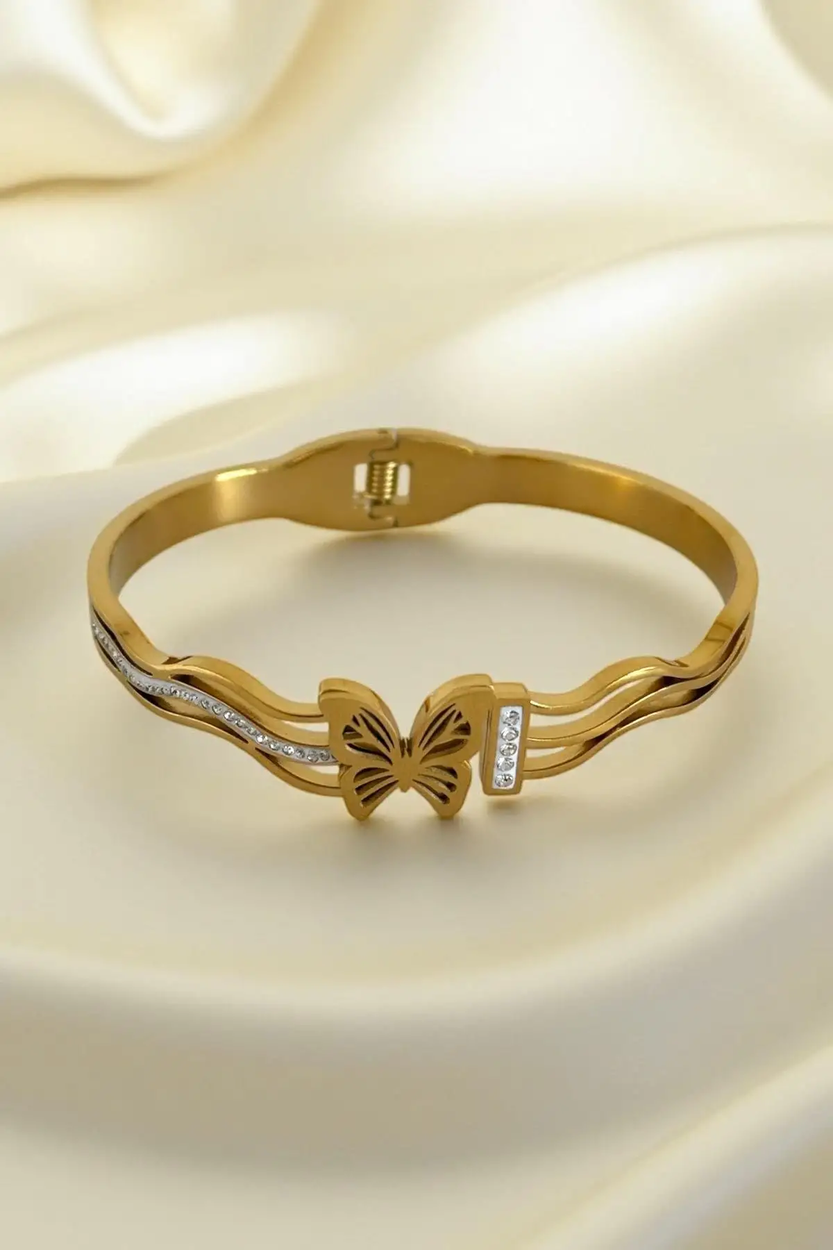 Altın Renk Kelebek Figürlü Kelepçe Bileklik