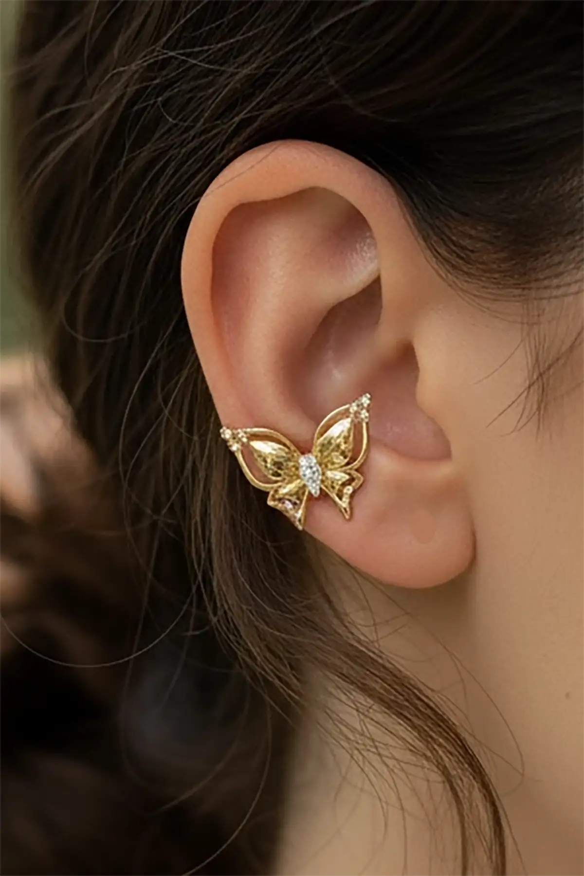Altın Renk Kelebek Figürlü Taş Detaylı 14K Altın Kaplama TX Ear Cuff (Tek)