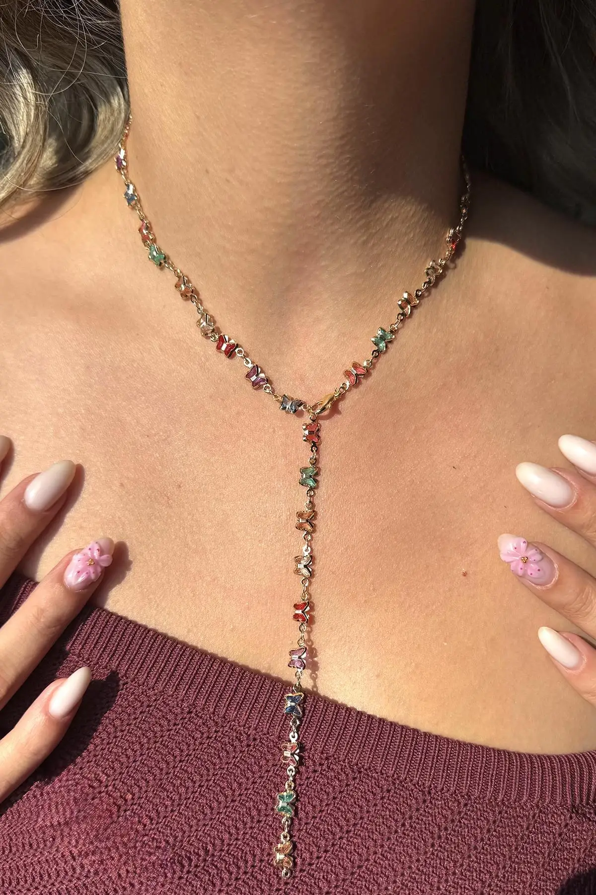 Altın Renk Kelebek Figürlü Taş Detaylı Çelik Y Kolye