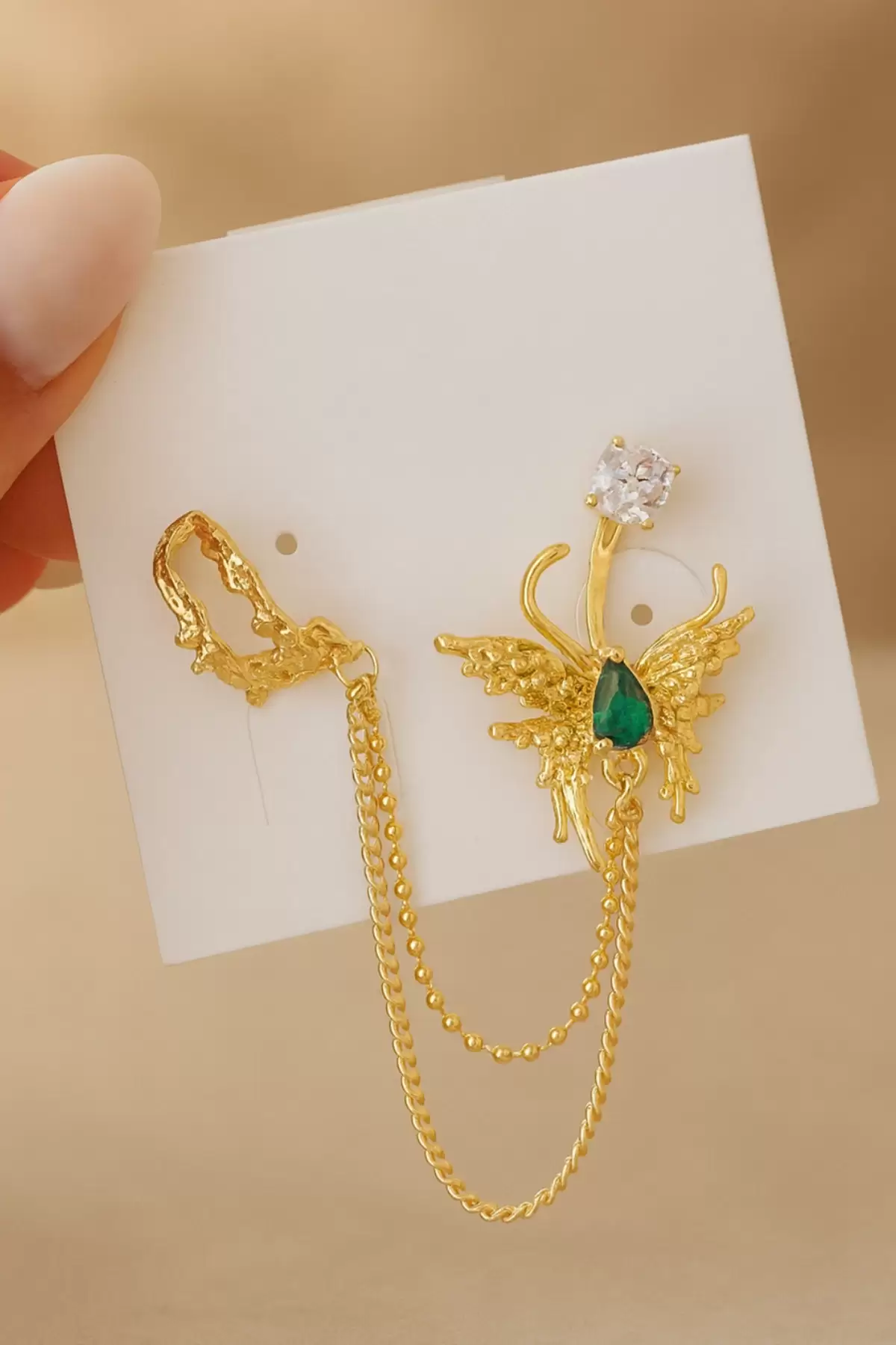 Altın Renk Kelebek Figürlü Taş Detaylı Ear Cuff Küpe Set