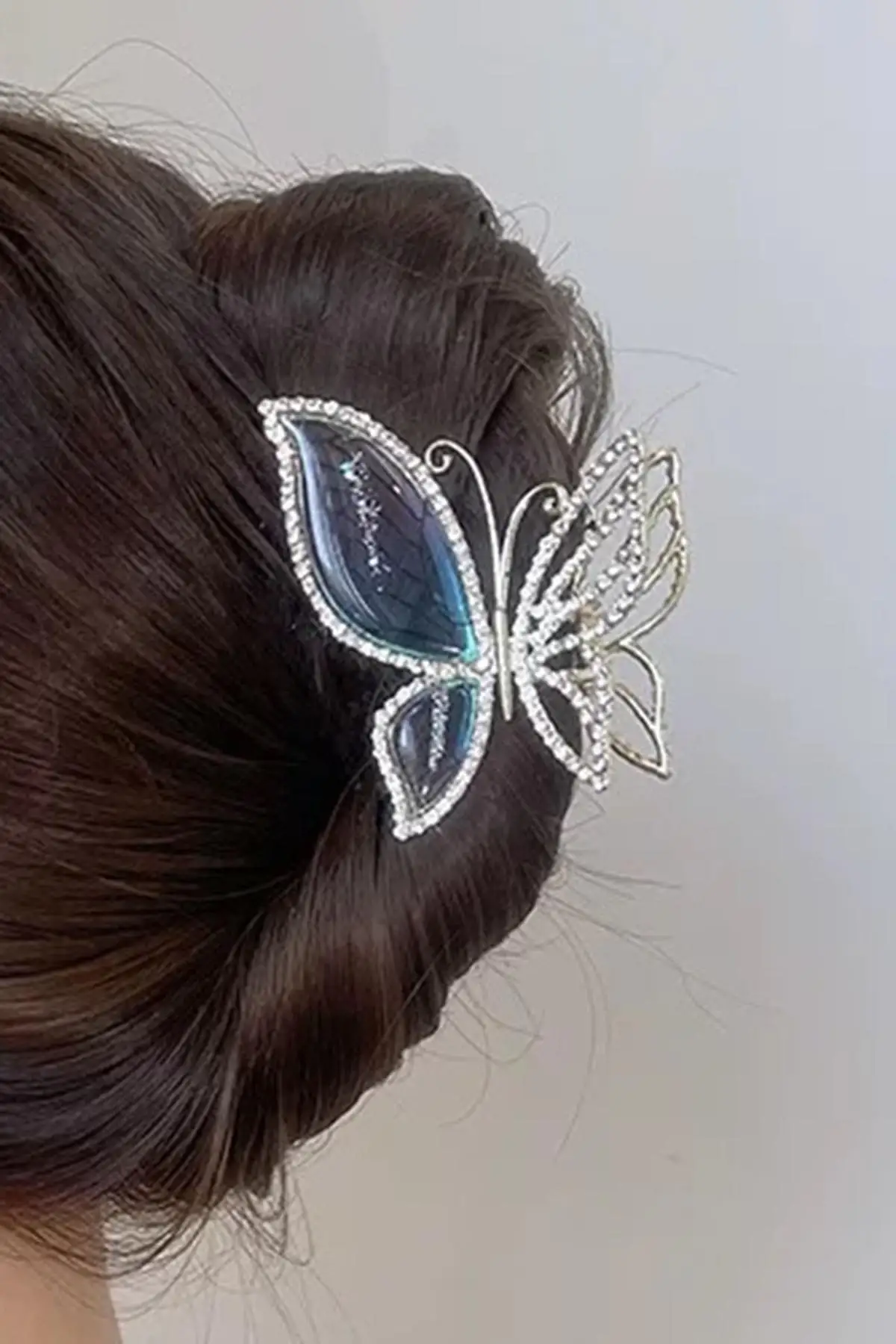 Altın Renk Kelebek Figürlü Taş Detaylı Metal Mandal Toka